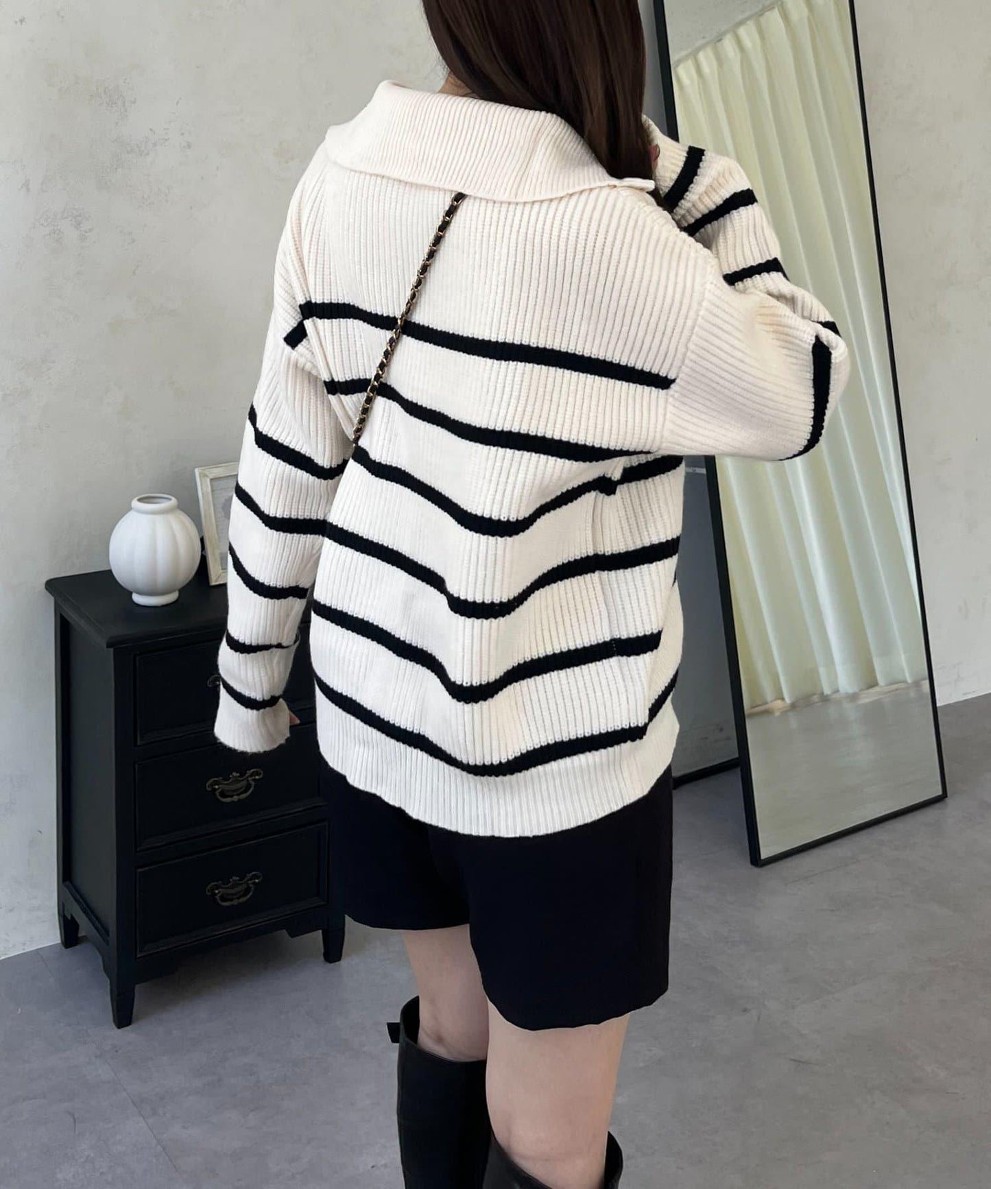 徽章標誌半拉鍊條紋針織衫