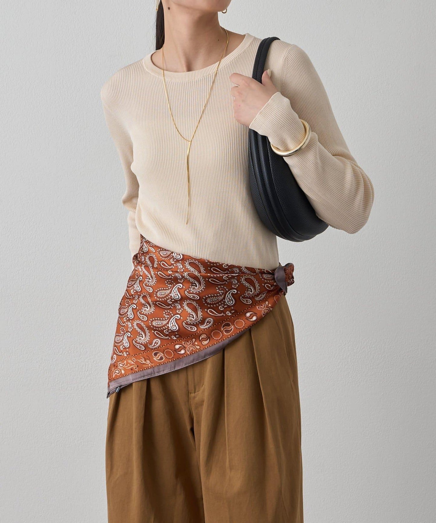 基礎款圓領針織衫