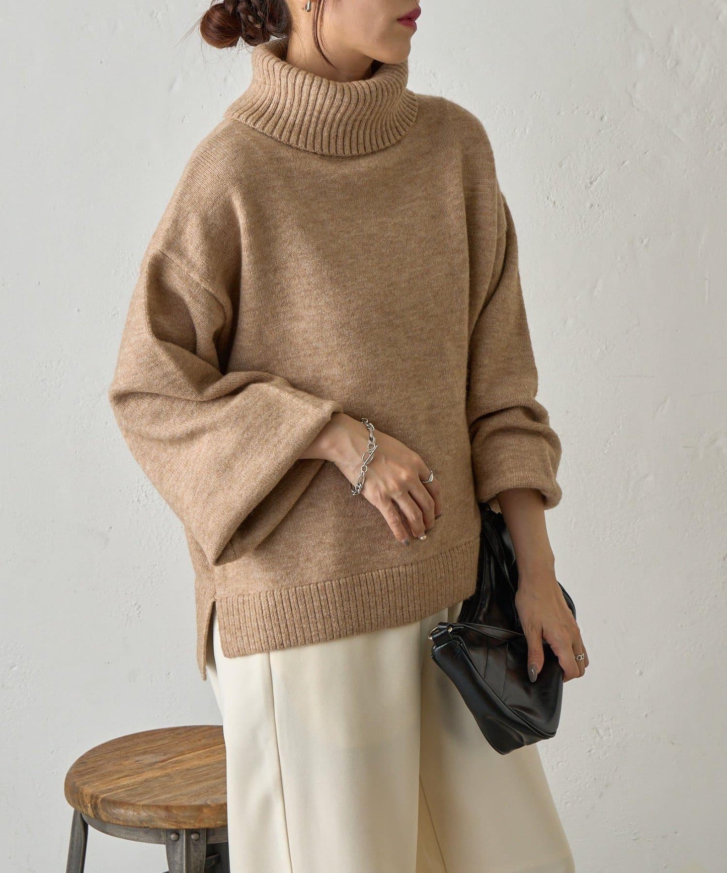 寬鬆柔軟高領針織衫