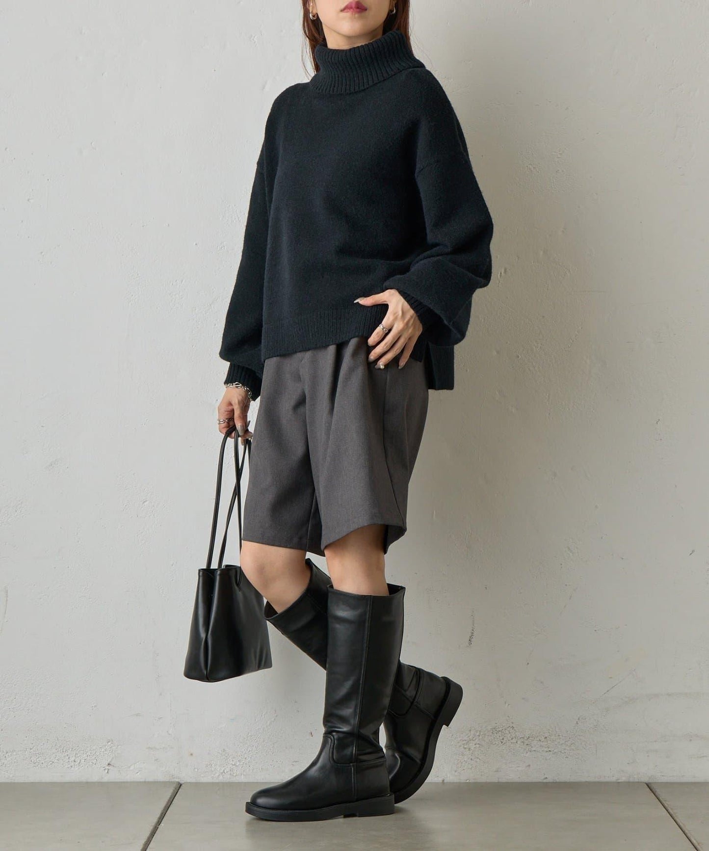 寬鬆柔軟高領針織衫