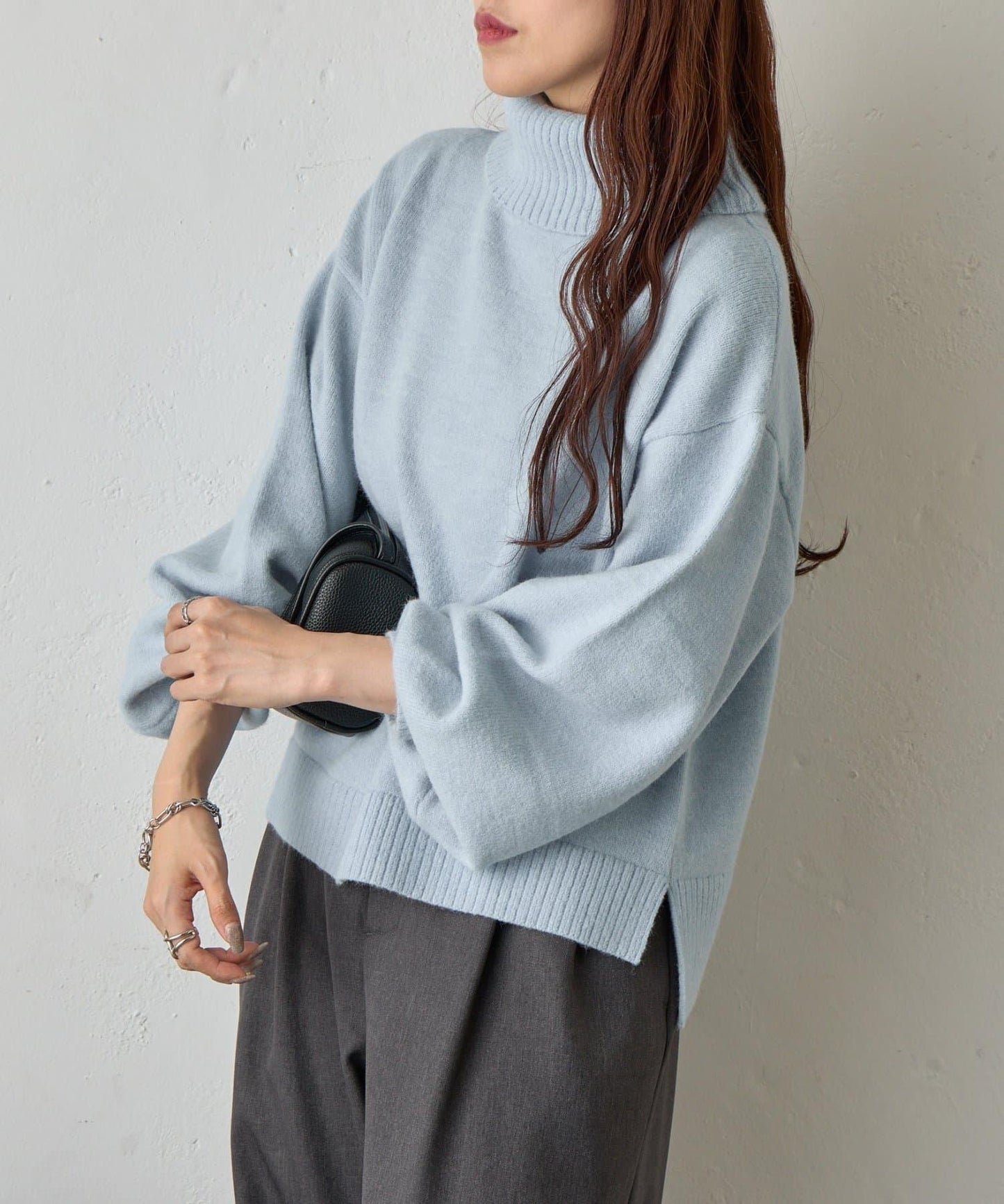 寬鬆柔軟高領針織衫