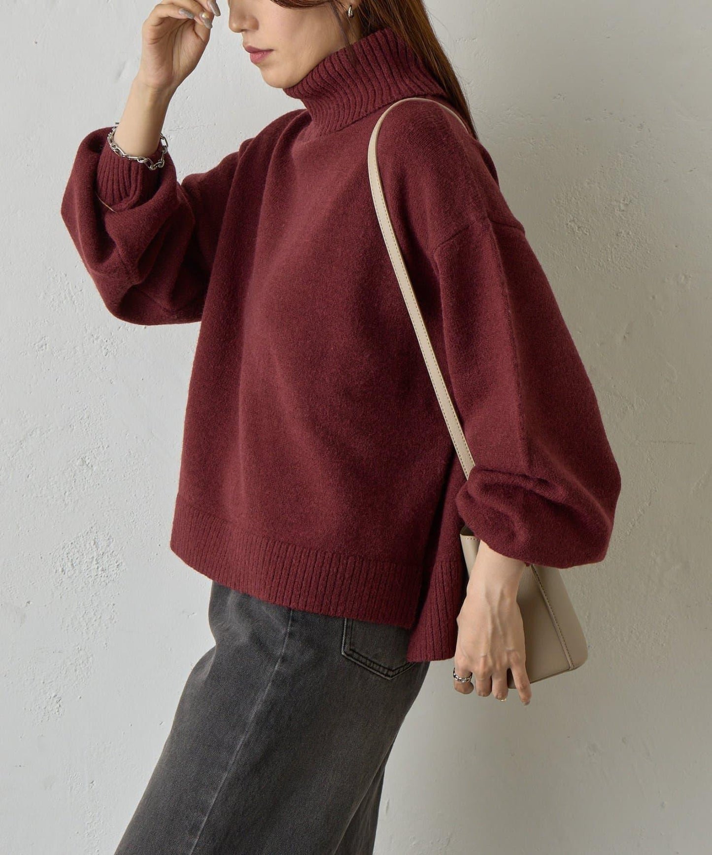 寬鬆柔軟高領針織衫