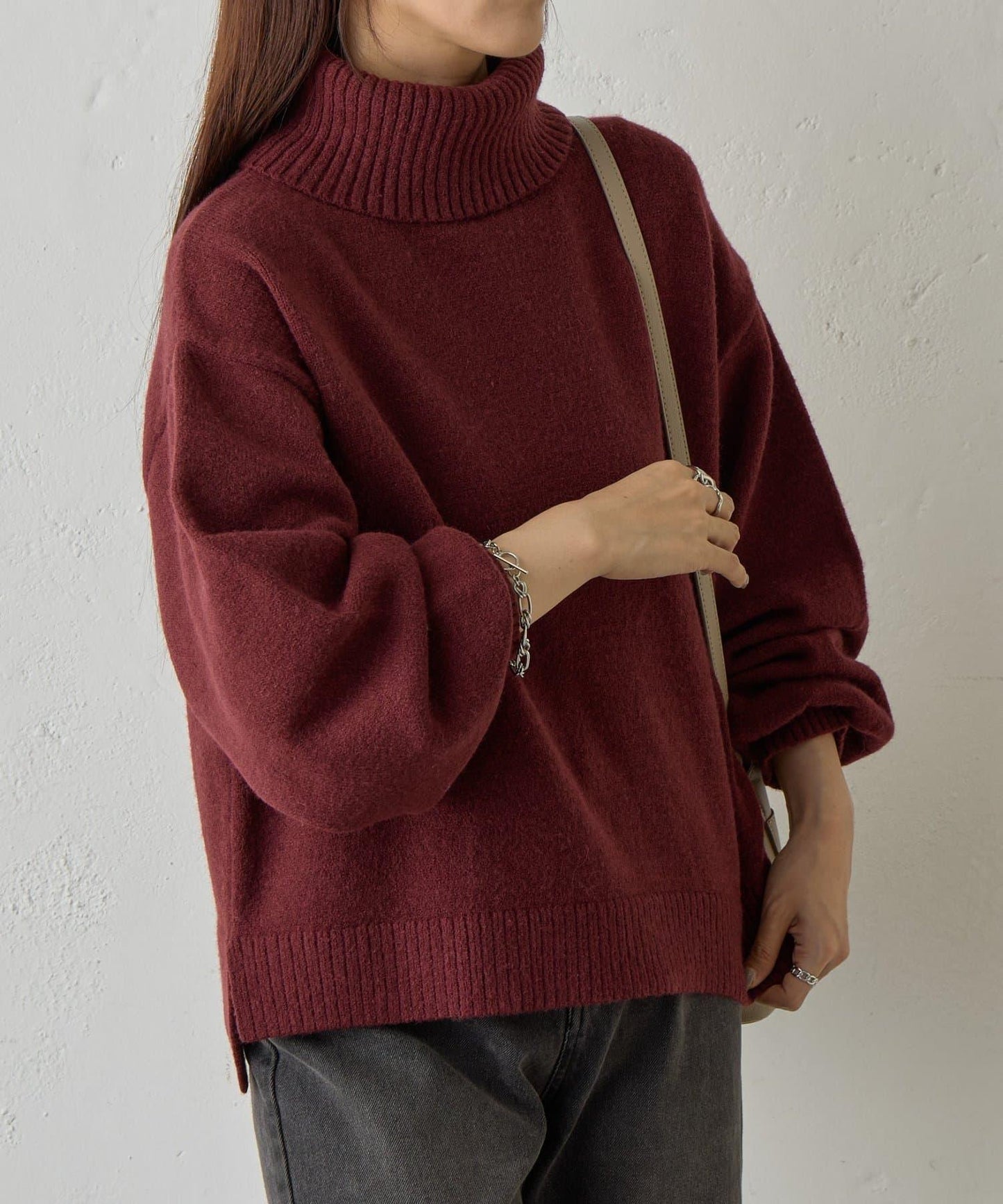 寬鬆柔軟高領針織衫