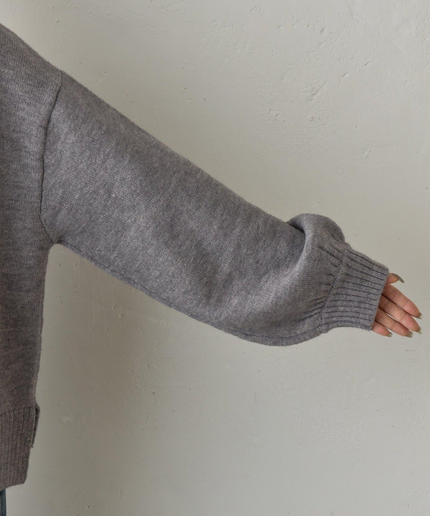 寬鬆柔軟高領針織衫