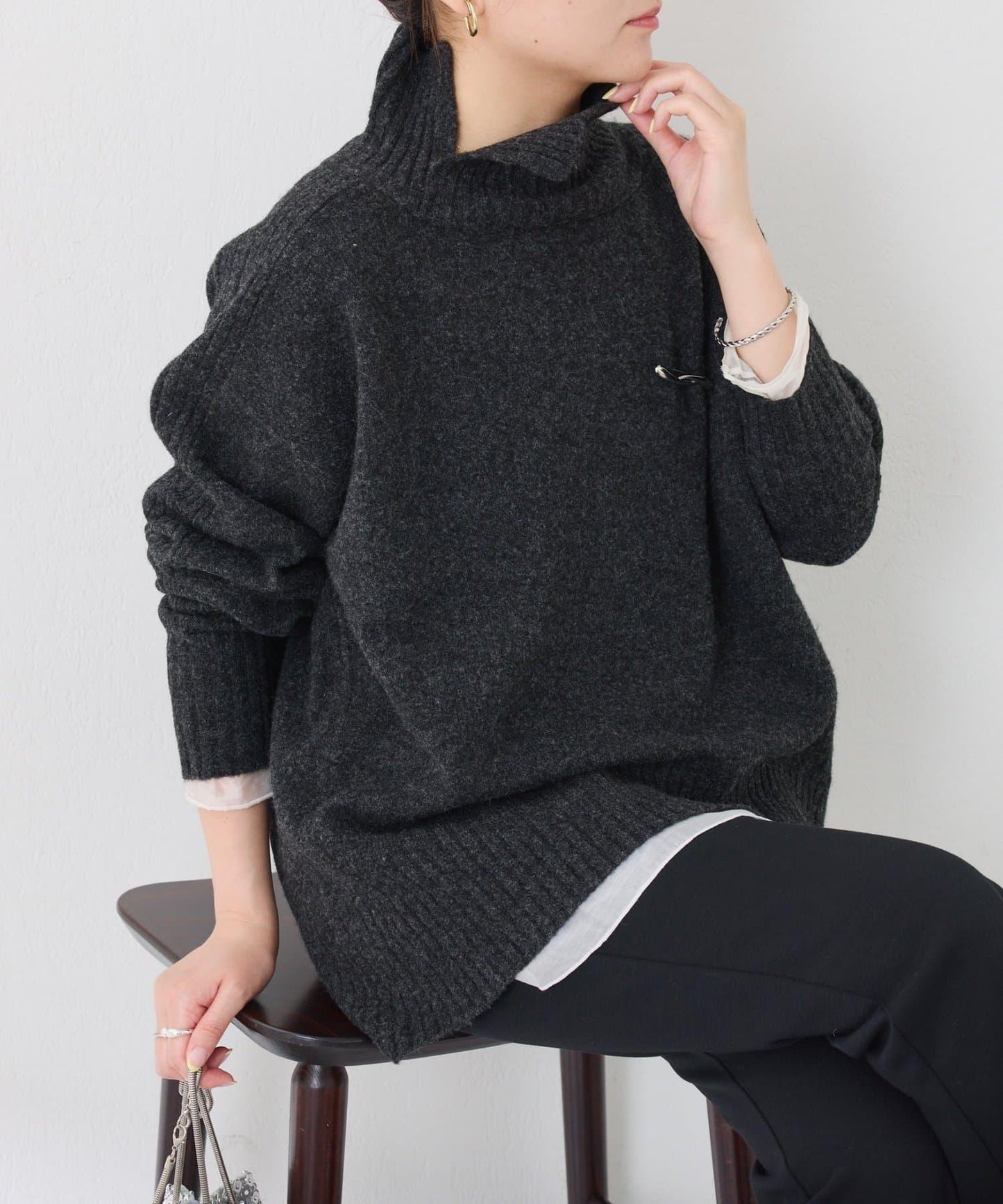【可水洗針織】羊毛混紡開叉高領針織衫