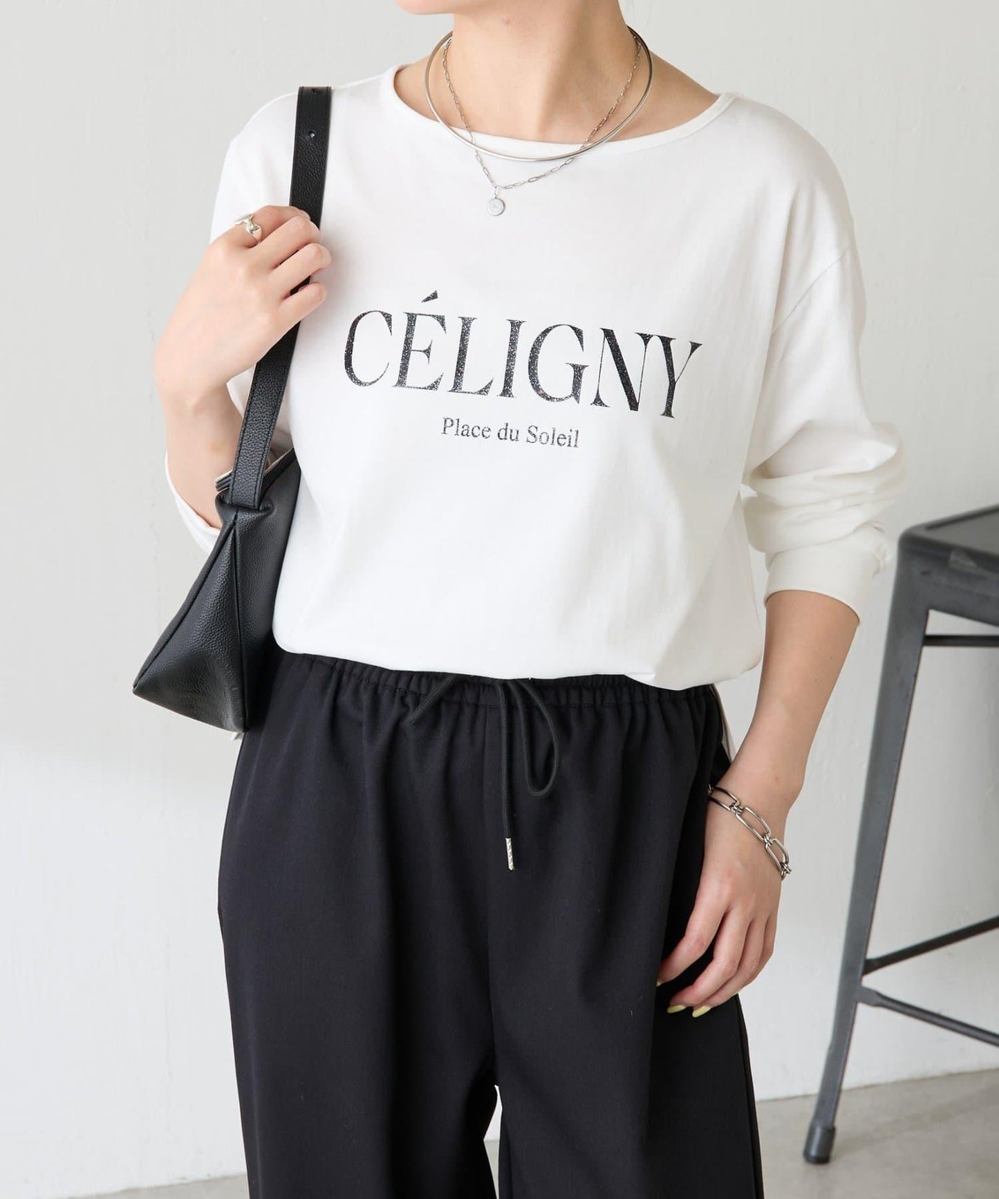 亮片字母長袖T恤/疊穿單品