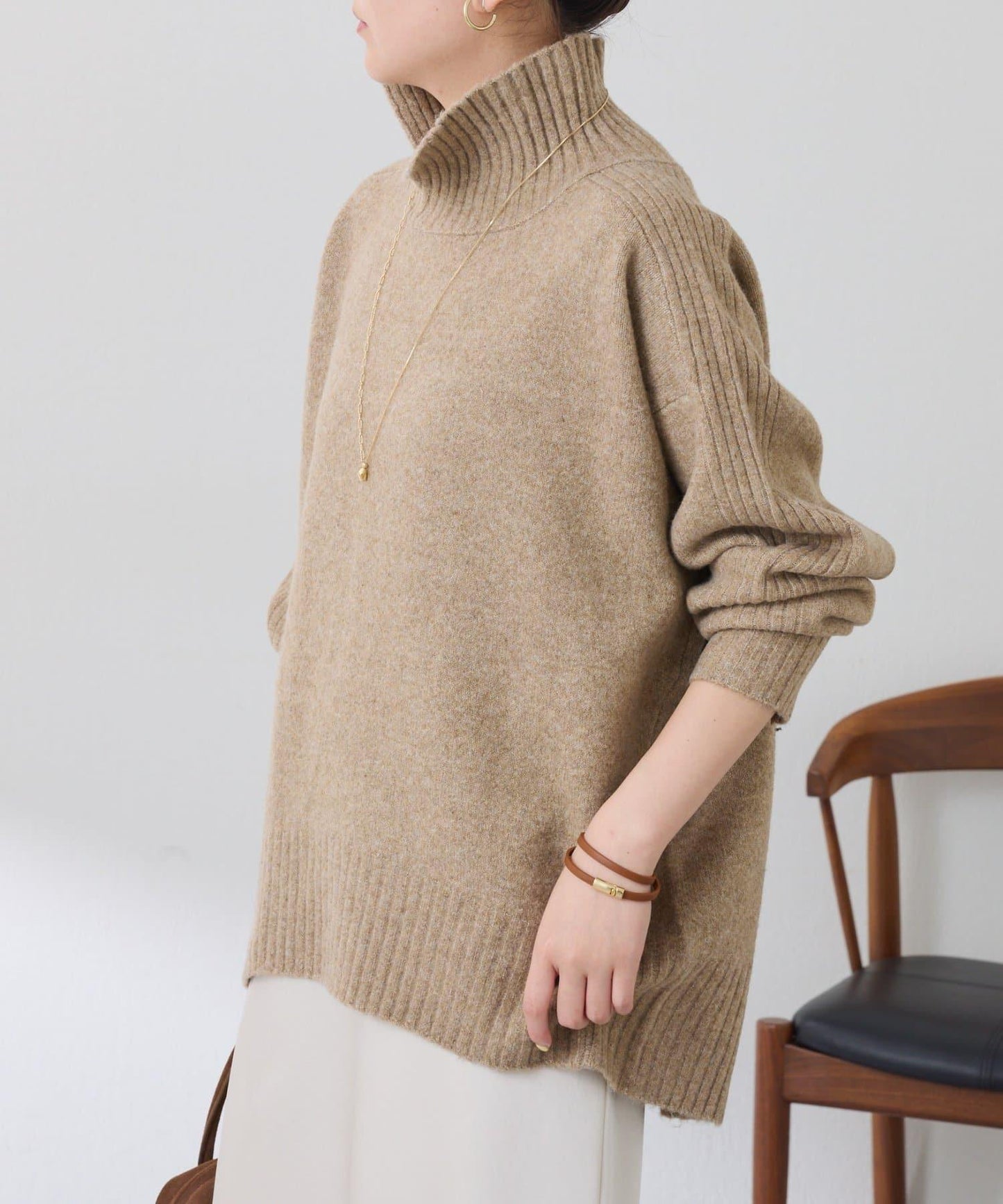 【可水洗針織】羊毛混紡開叉高領針織衫