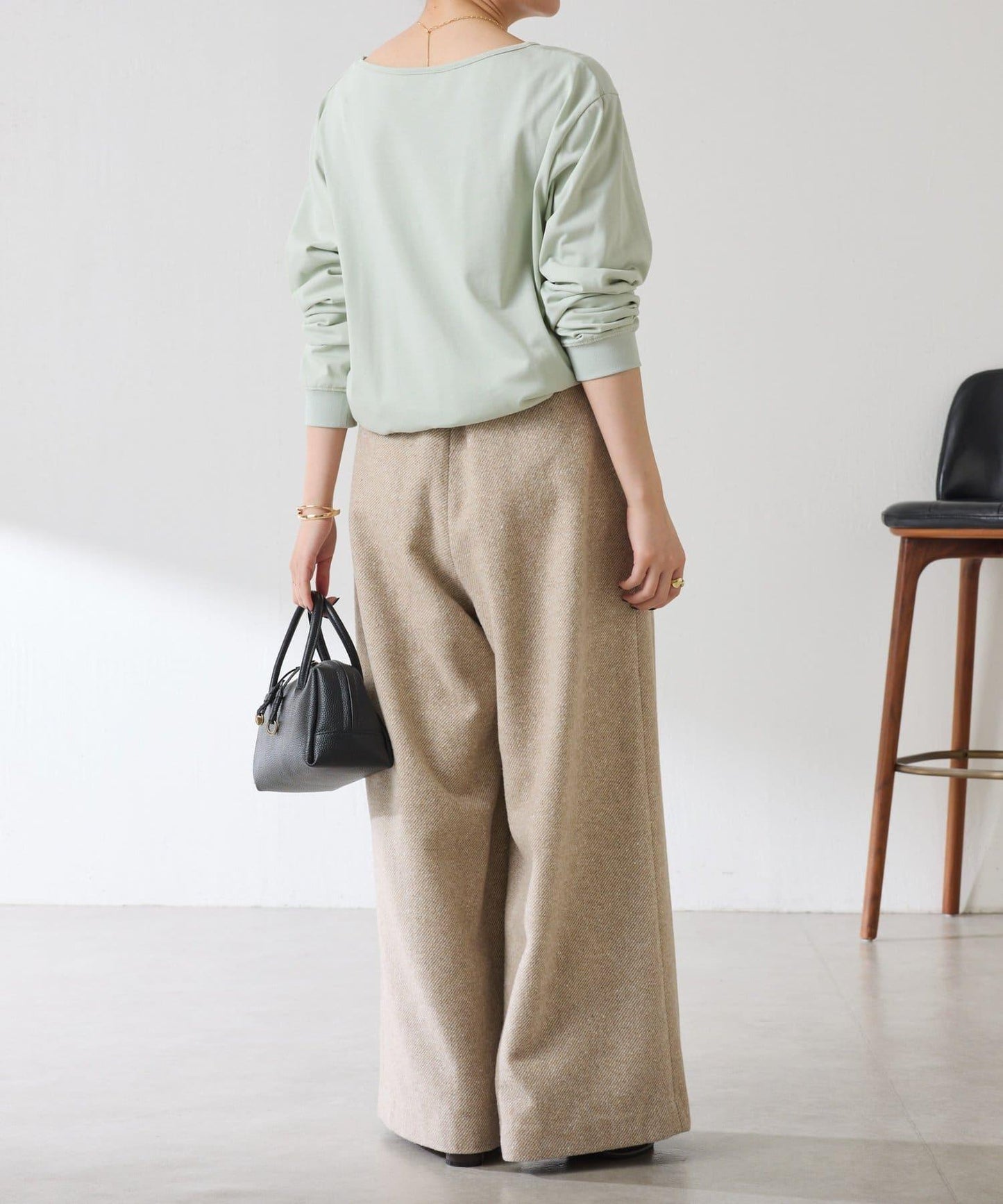 亮片字母長袖T恤/疊穿單品