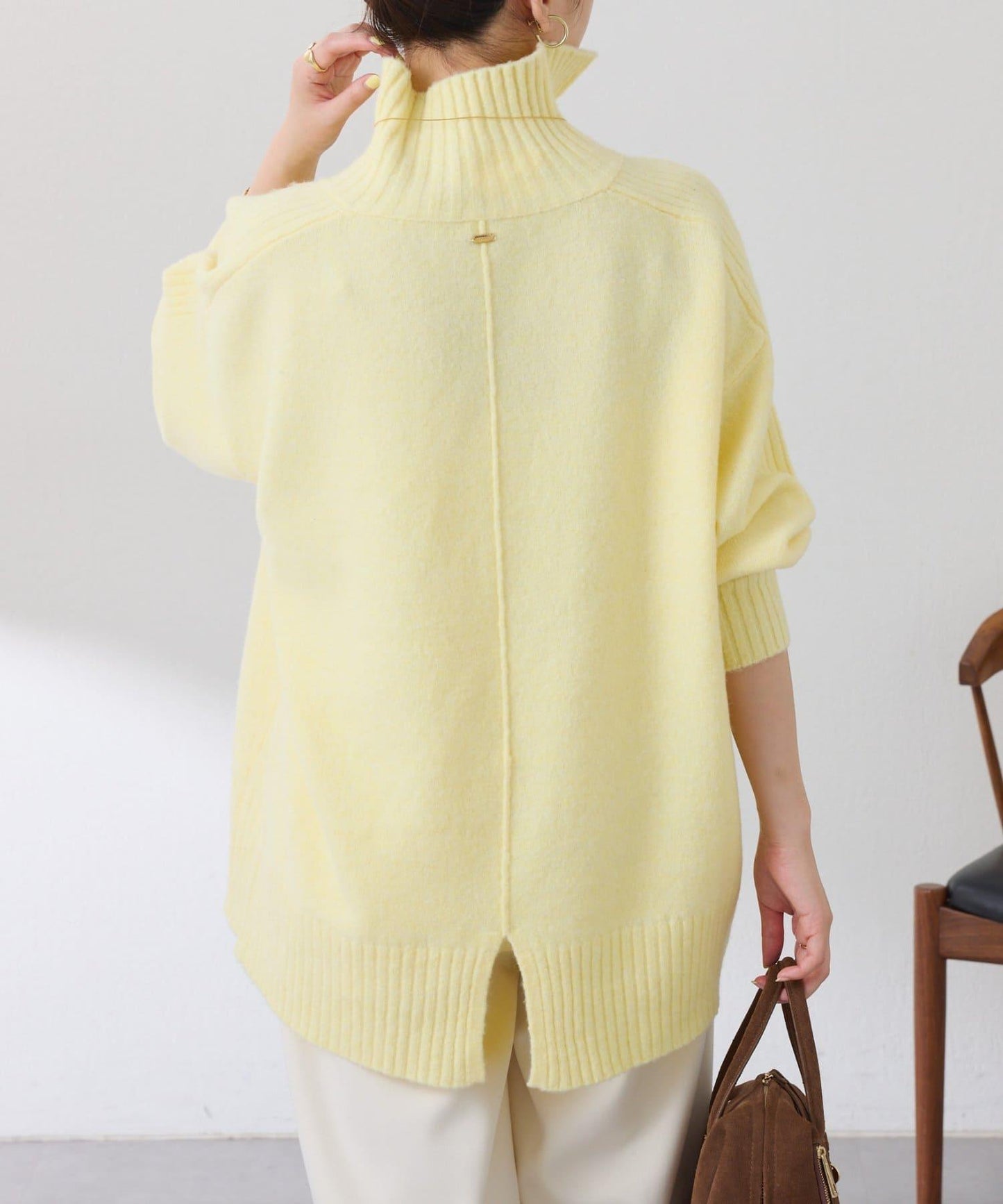 【可水洗針織】羊毛混紡開叉高領針織衫