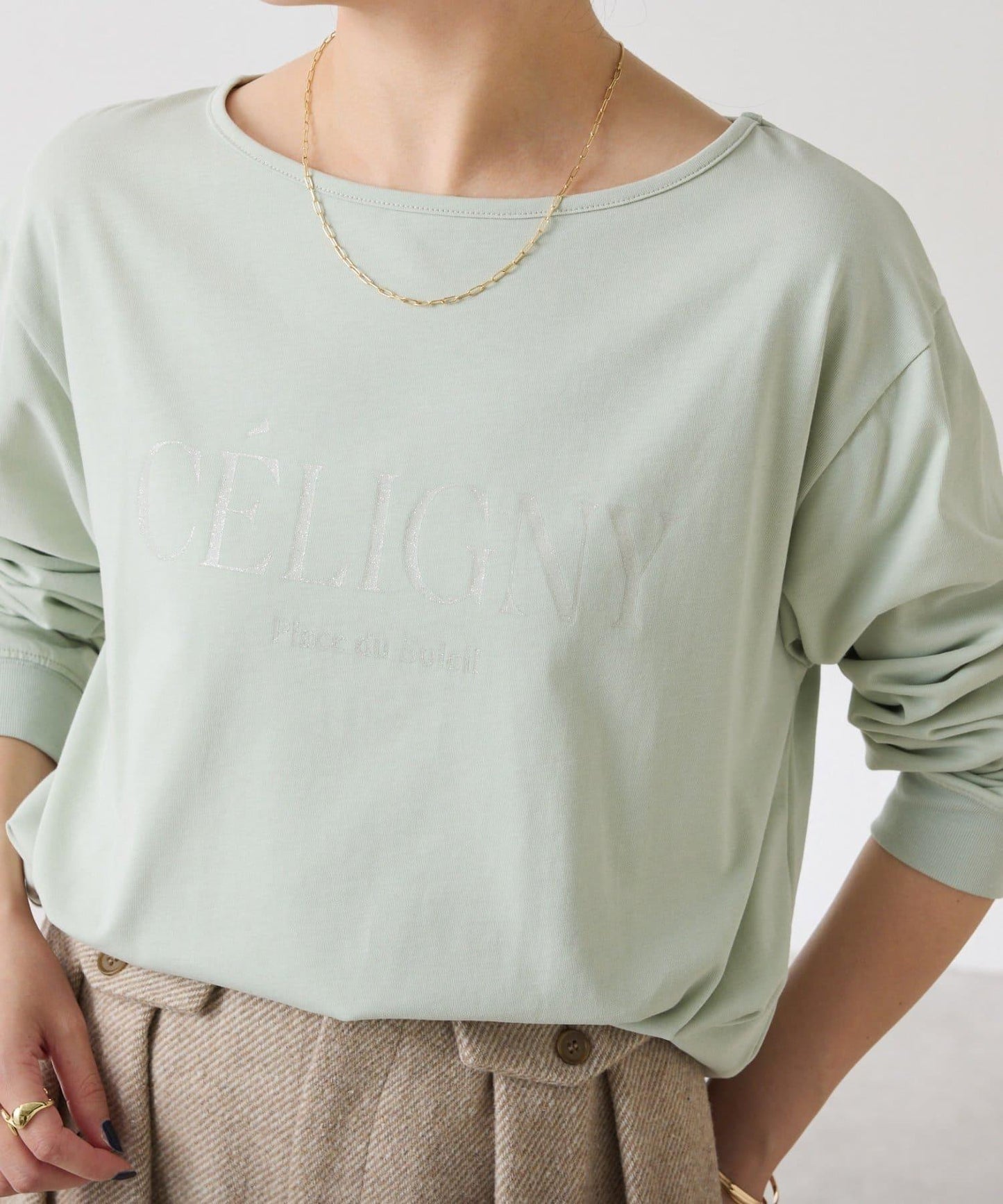 亮片字母長袖T恤/疊穿單品