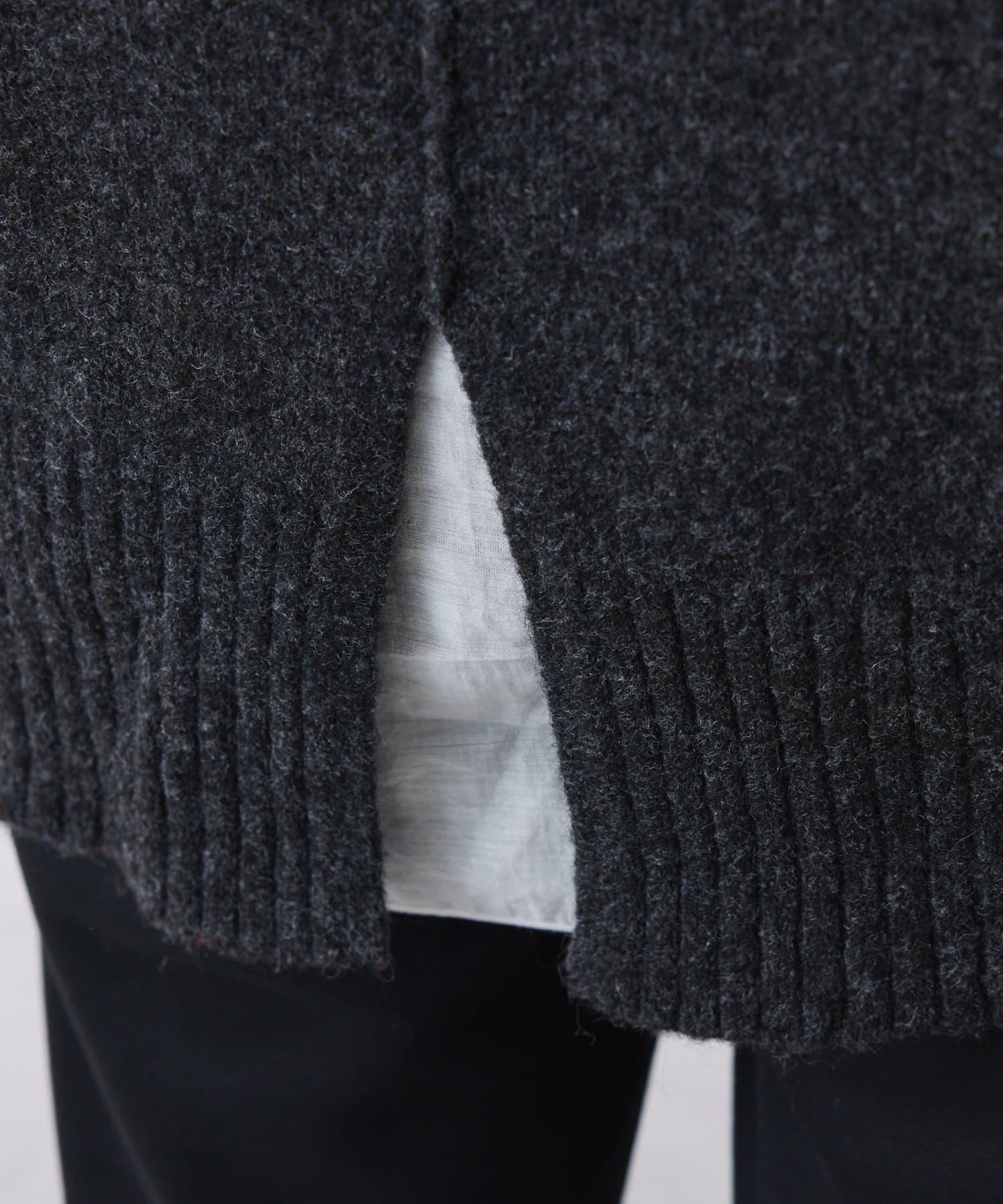 【可水洗針織】羊毛混紡開叉高領針織衫