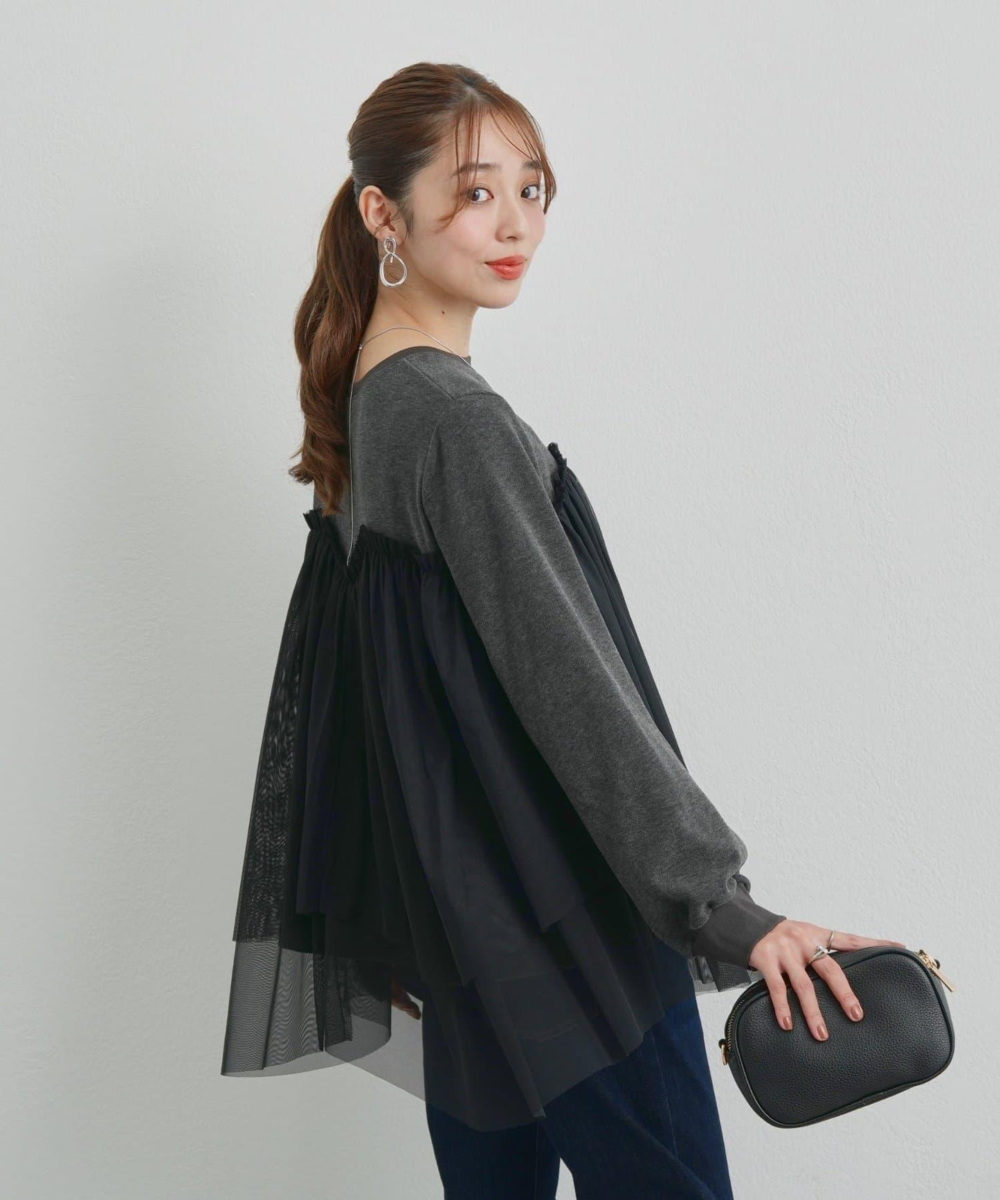 大人甜美風格拼接網紗套頭衫