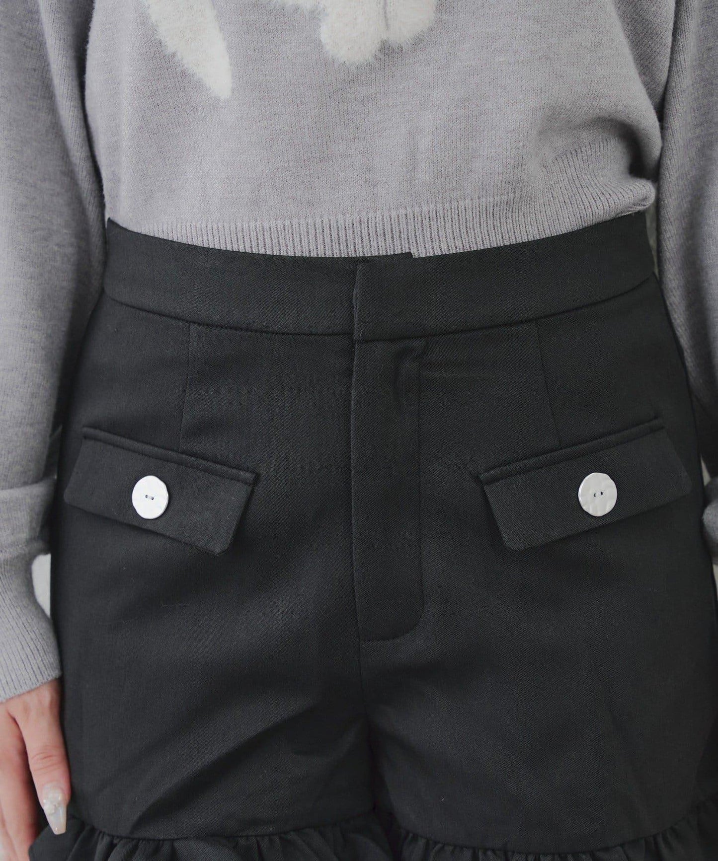 顯瘦無誤!荷葉邊短褲