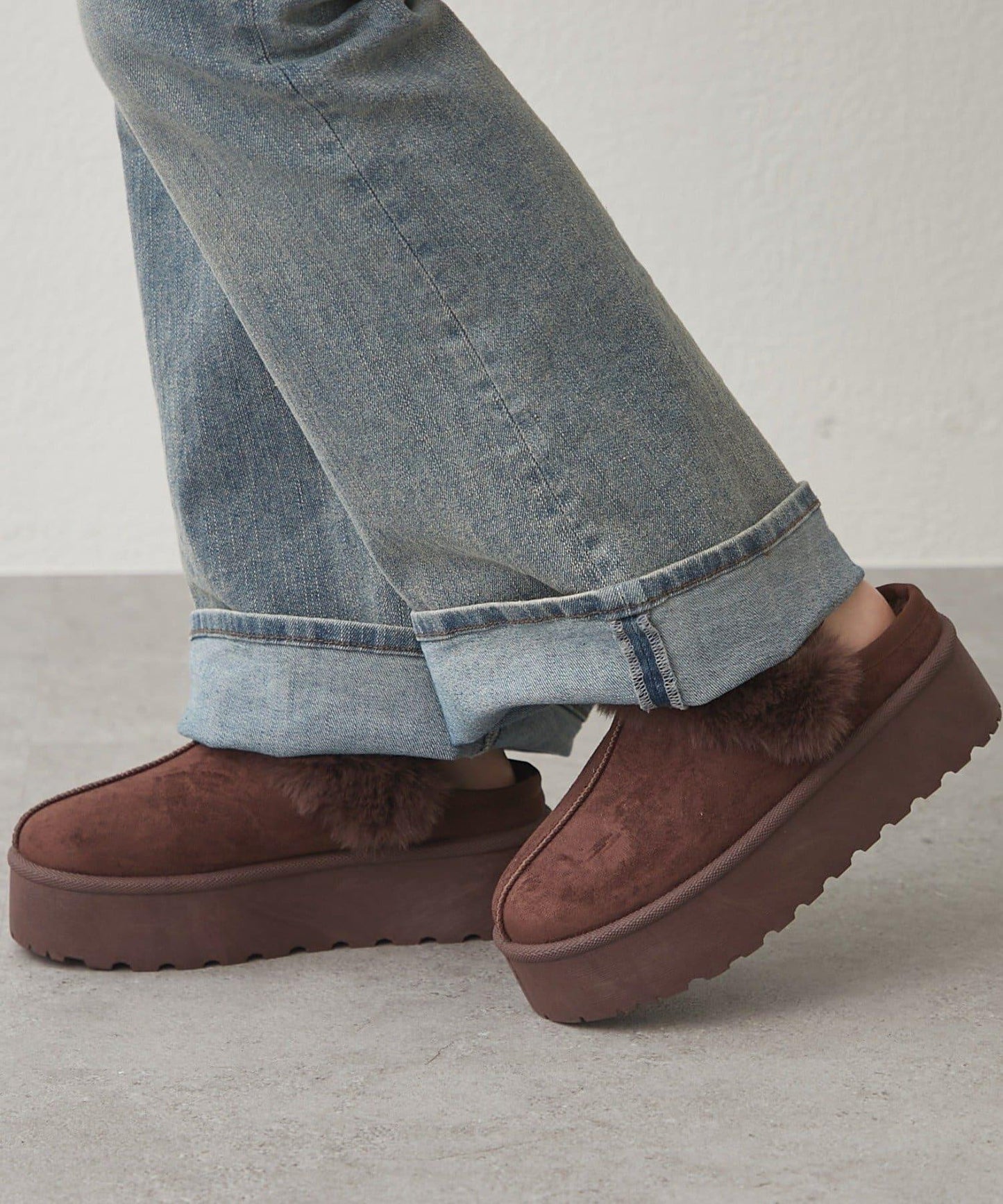 【RMAF】仿麂皮羊羔絨涼拖