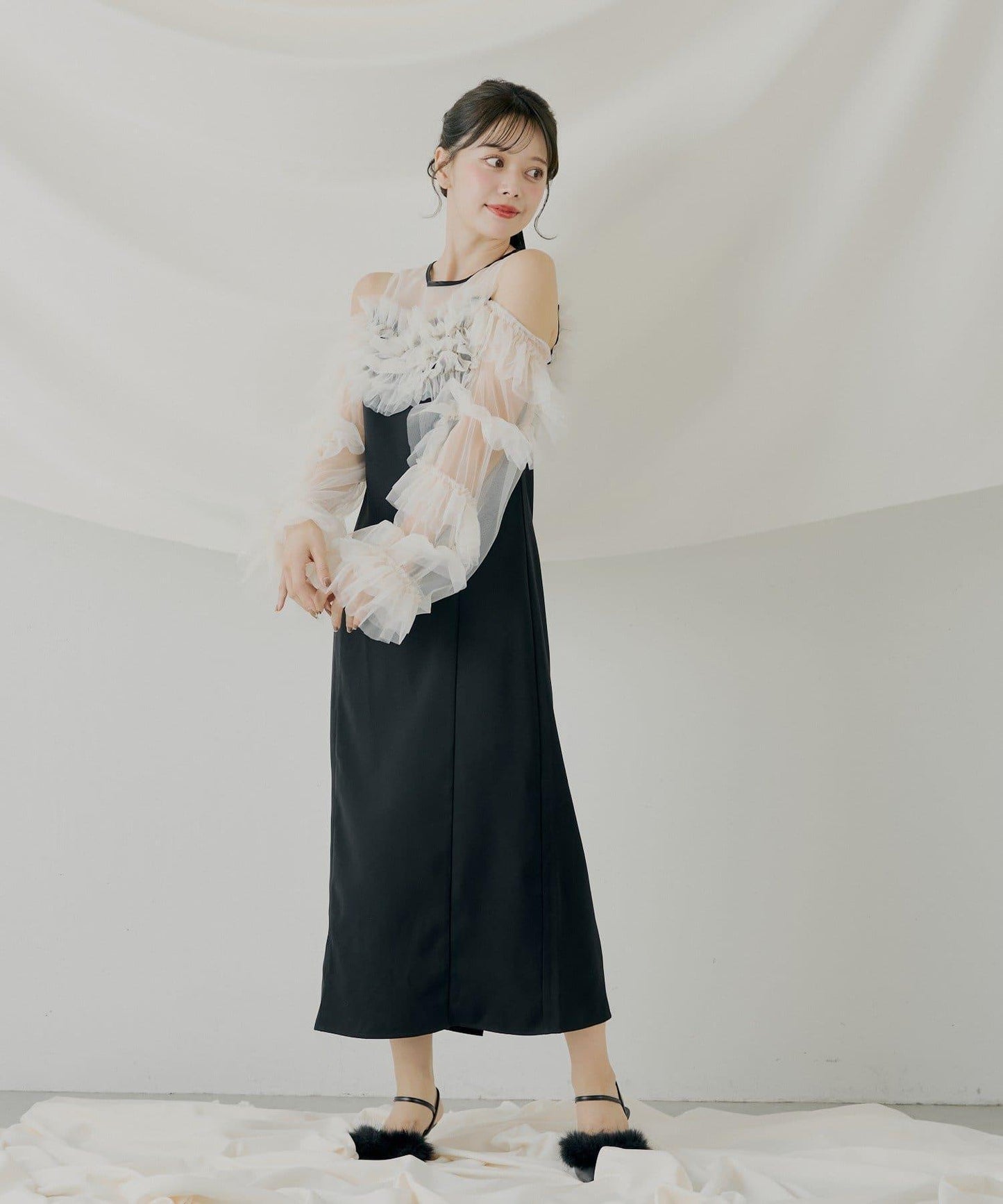 荷葉邊設計修身長款連衣裙【SALON by Chico】