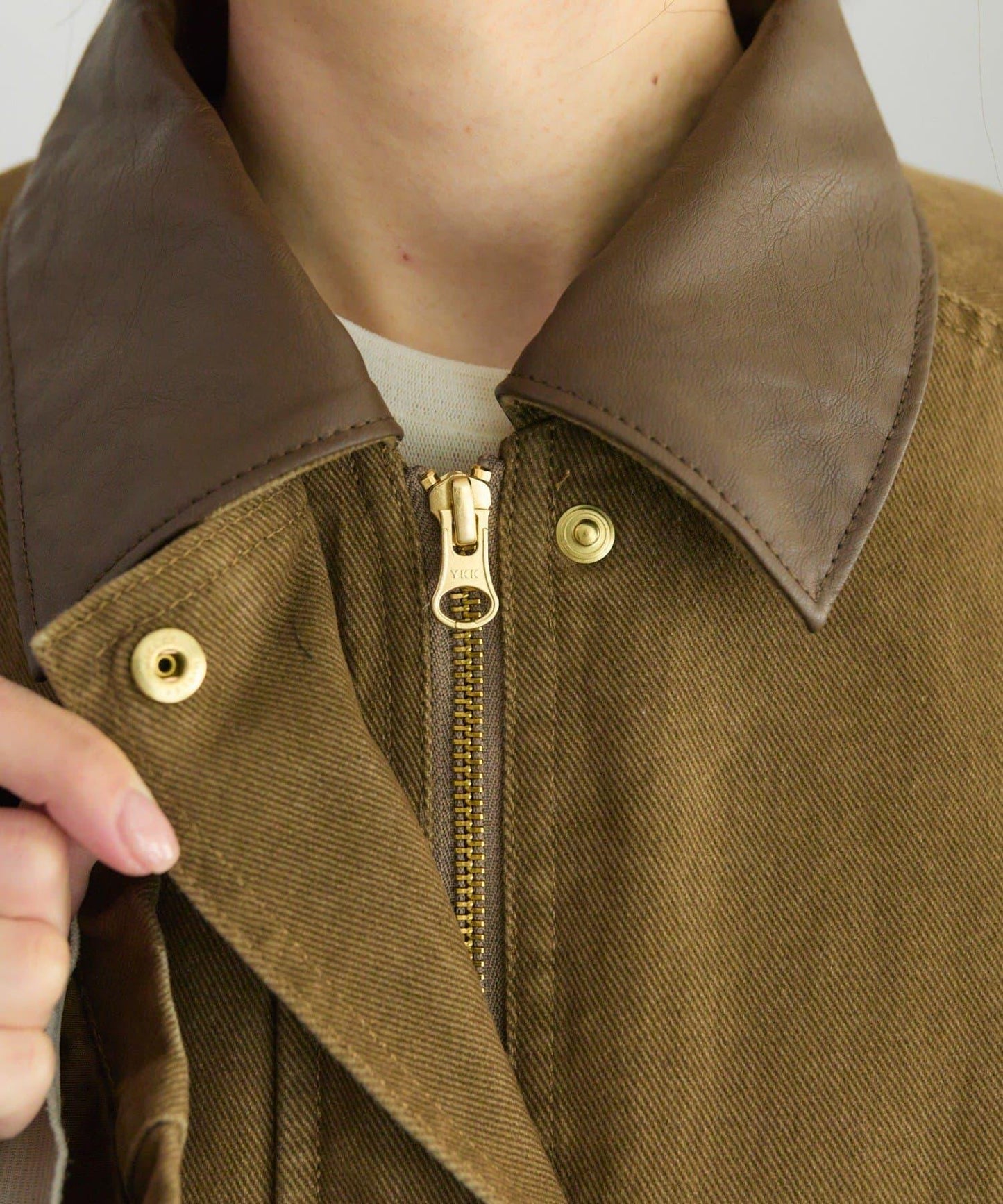 仿皮革翻領工裝夾克