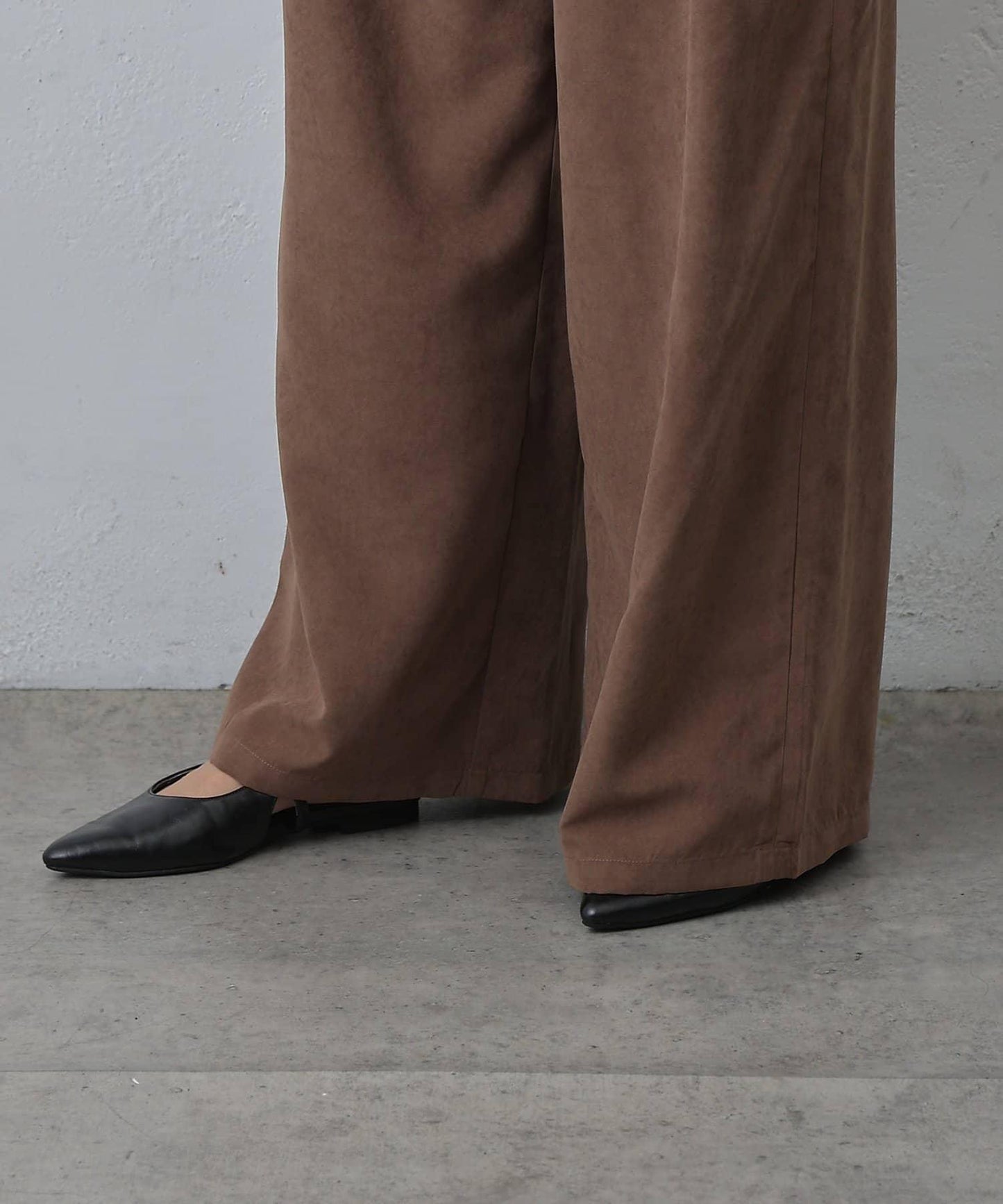 桃皮絨雙褶寬腿褲