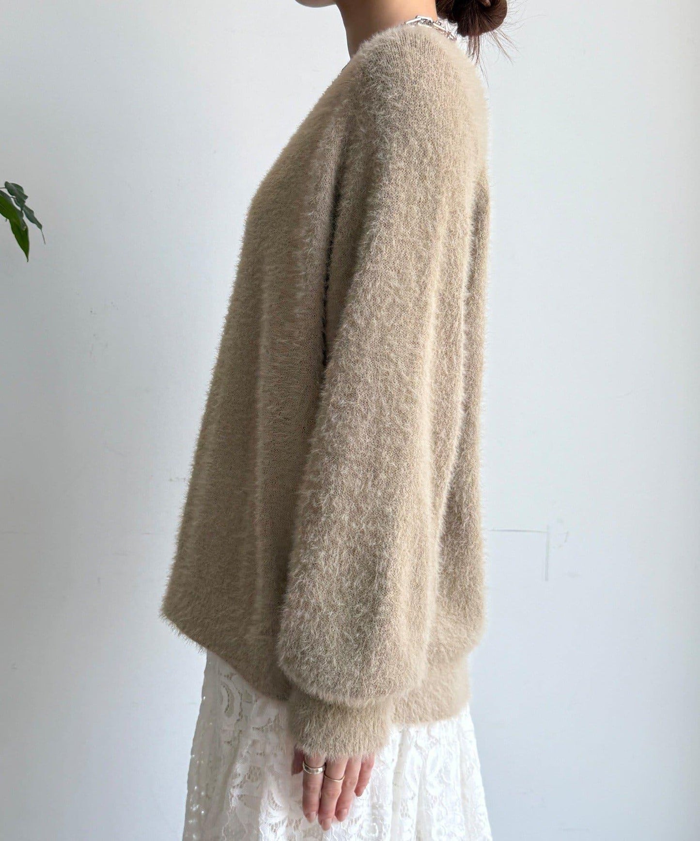 背部標誌刺繡長毛針織衫