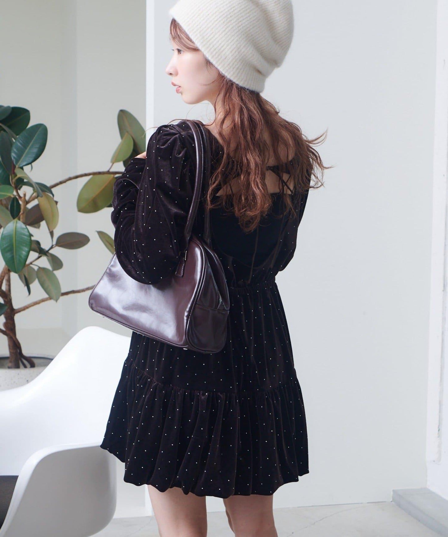 天鵝絨鉚釘裝飾迷你連衣裙