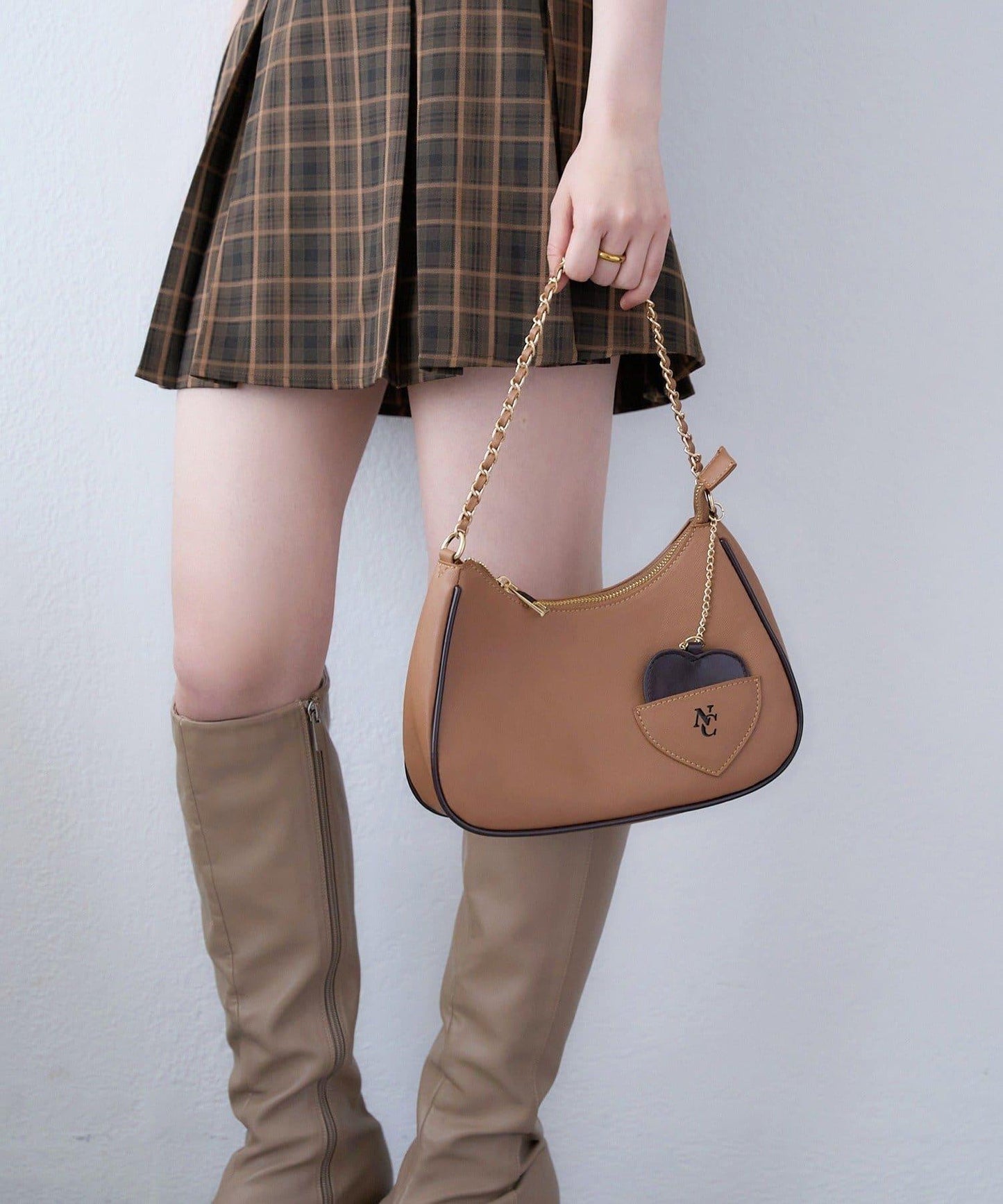 【one after another】愛心口袋包