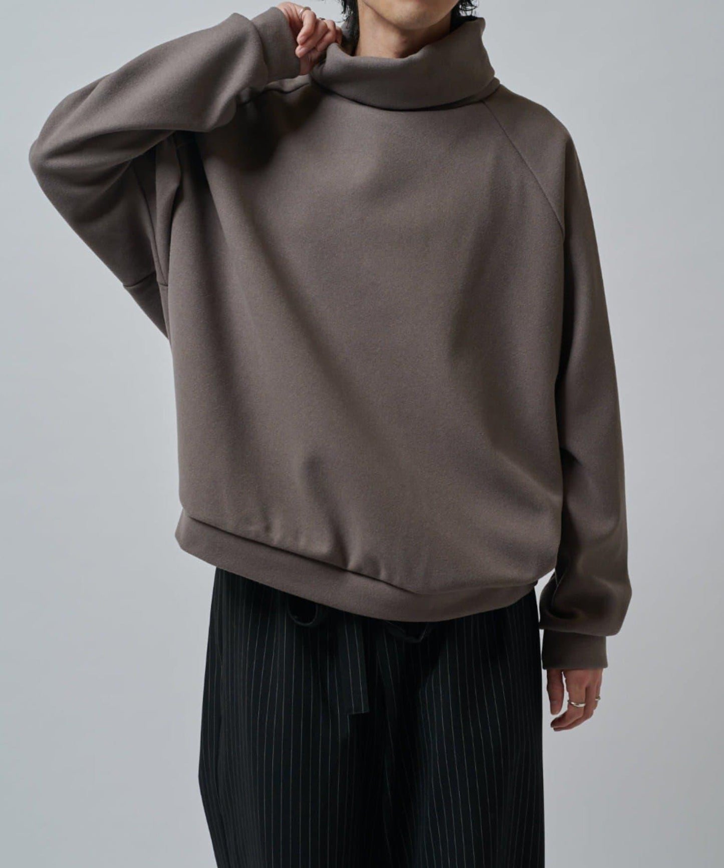 插肩袖高領針織衫