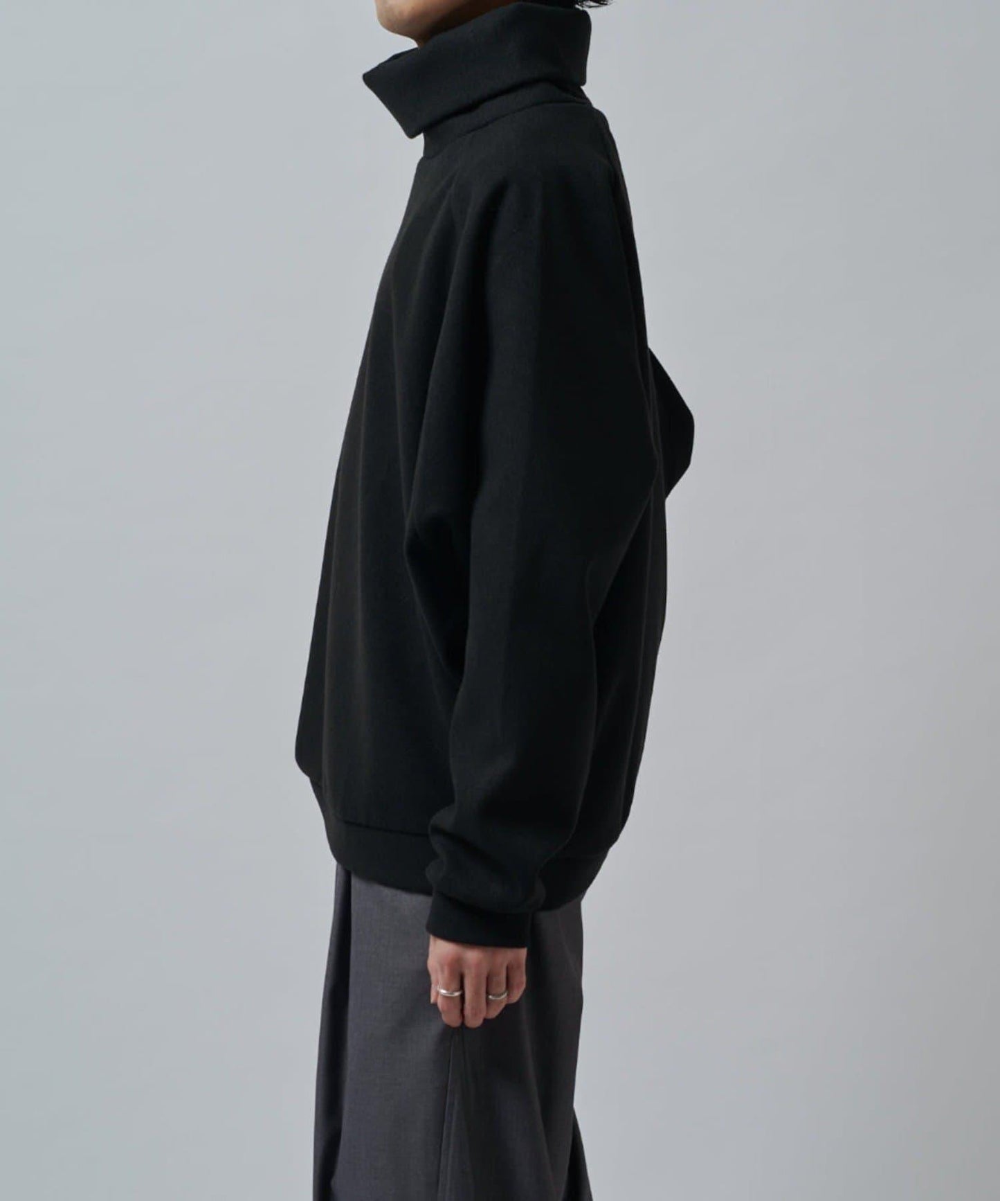 插肩袖高領針織衫