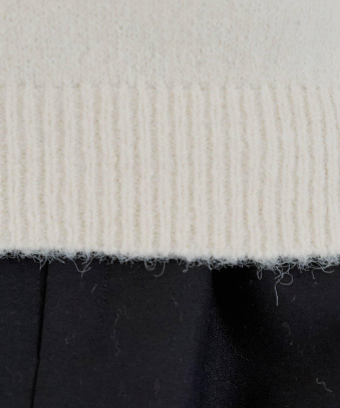 【復刻】天鵝絨蝴蝶結單肩寬鬆針織衫