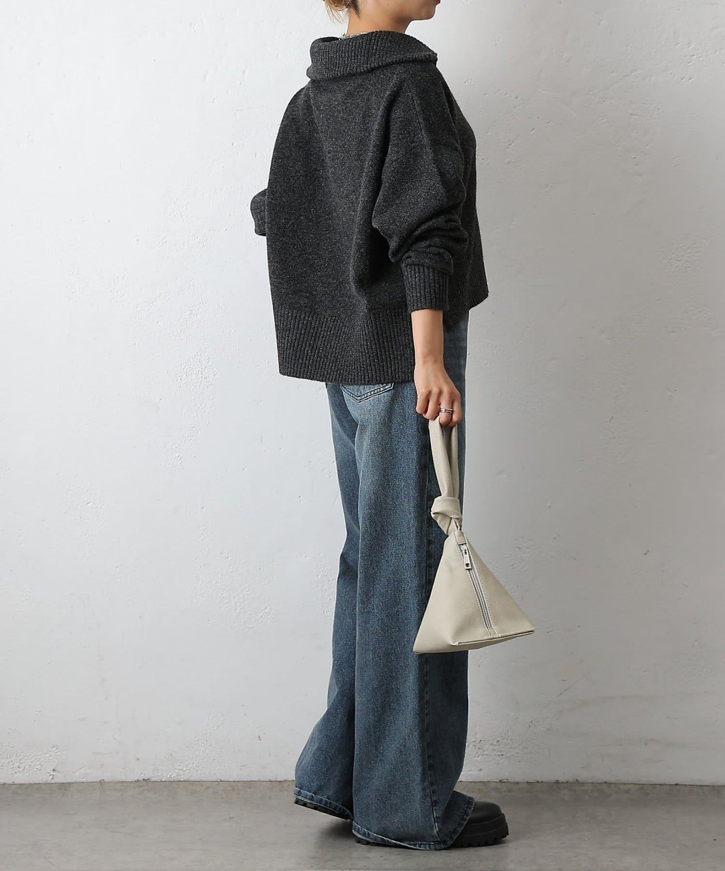 柔軟帶領開襟襯衫