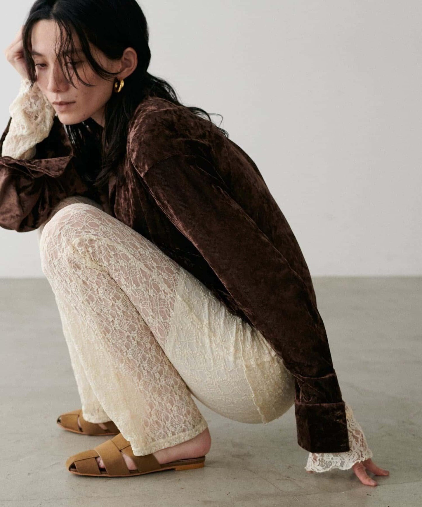 【LARUTA】透視網紗天鵝絨襯衫