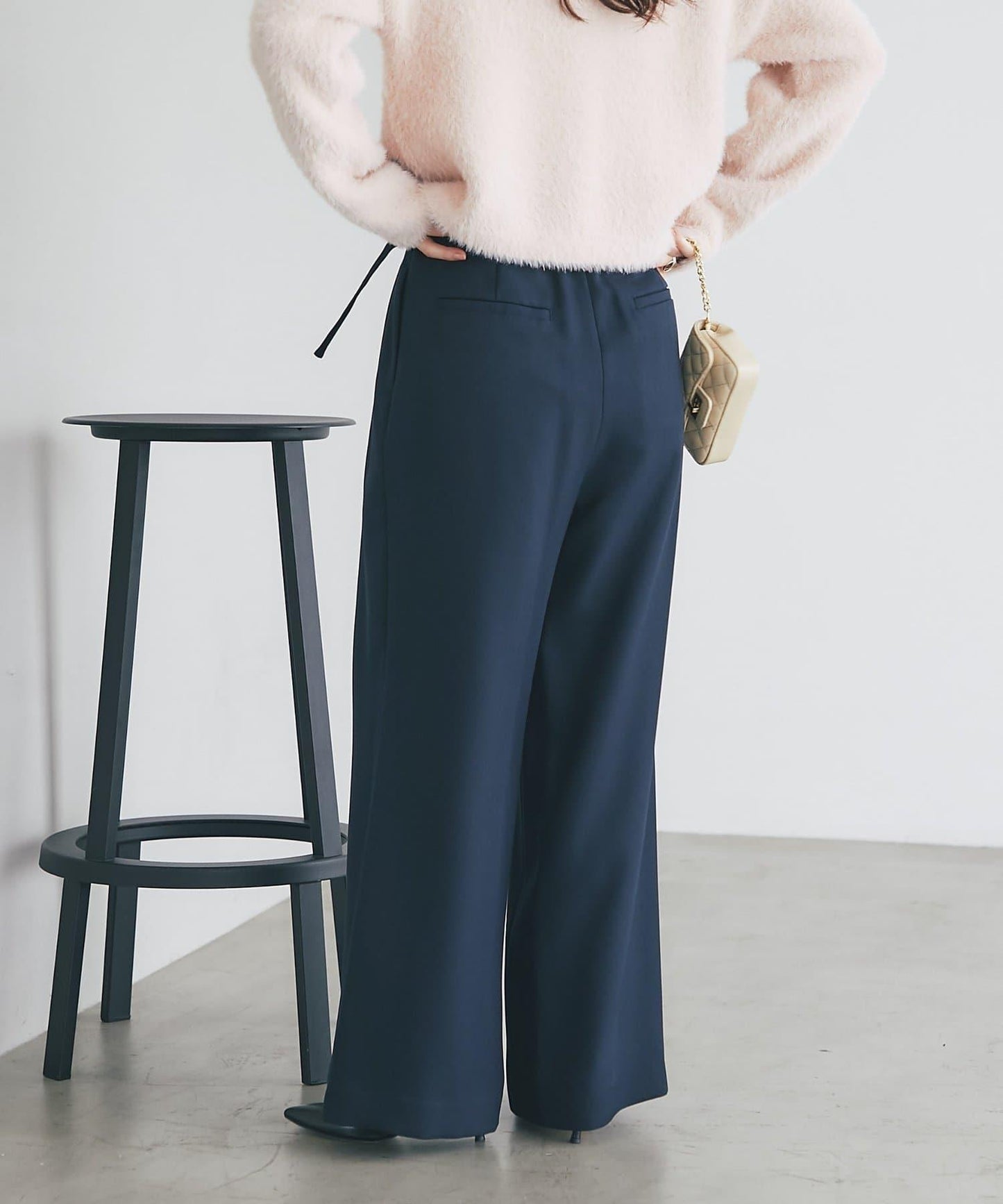 配腰帶寬鬆長褲