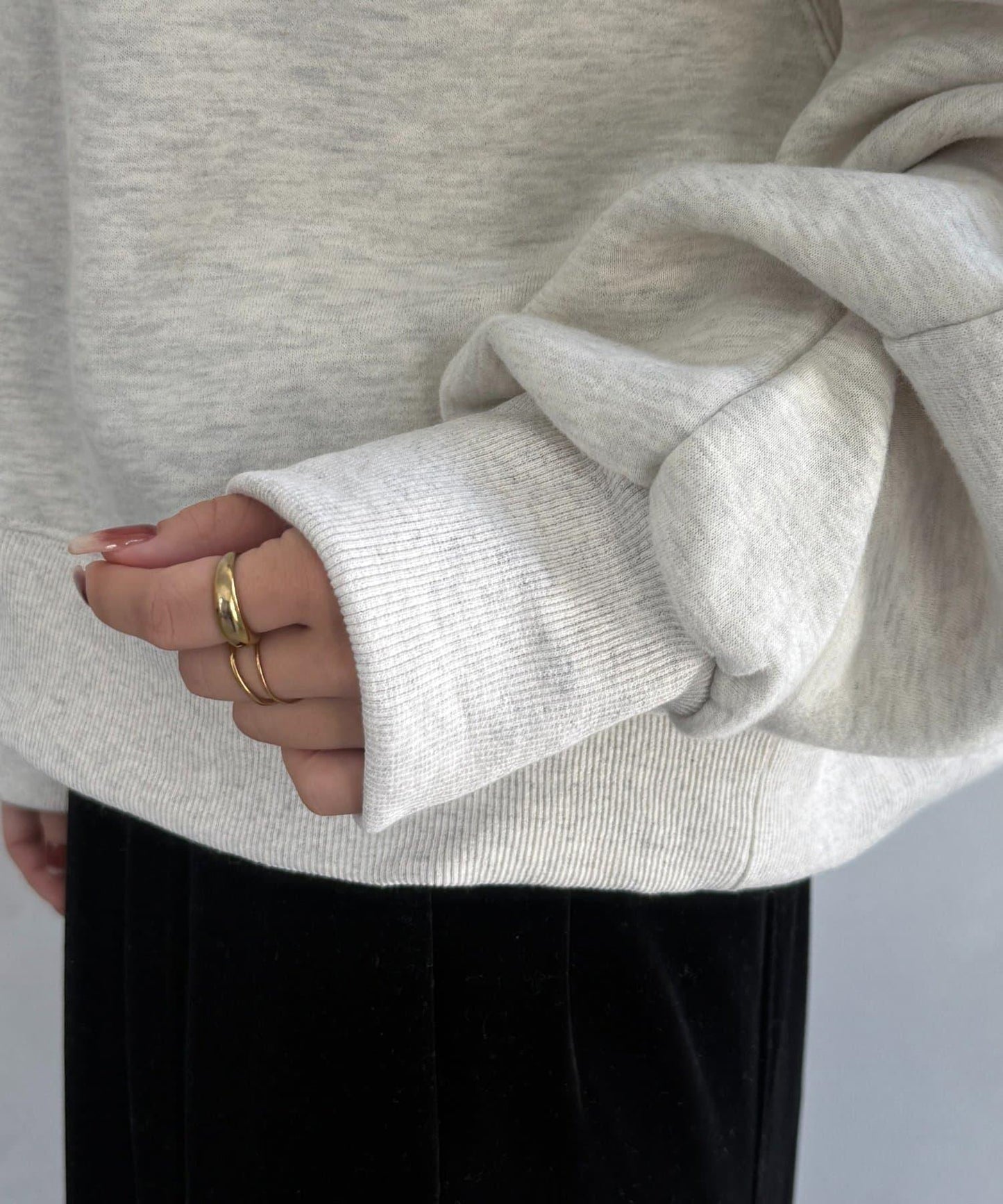 V領刺繡標誌加絨套頭衫