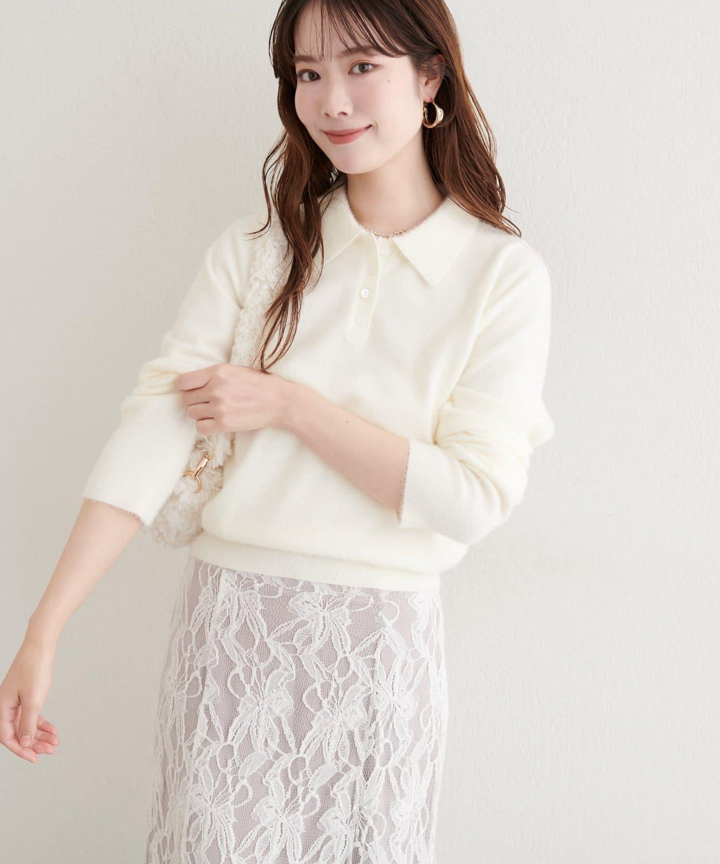 柔軟長絨帶領針織衫