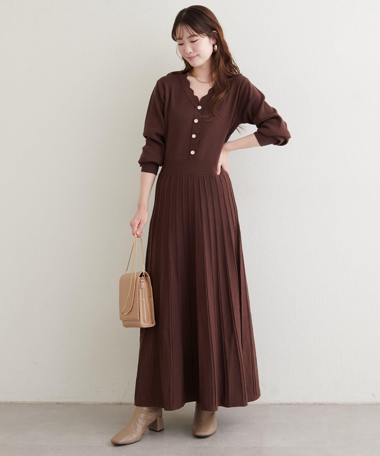 荷葉邊褶皺針織連衣裙