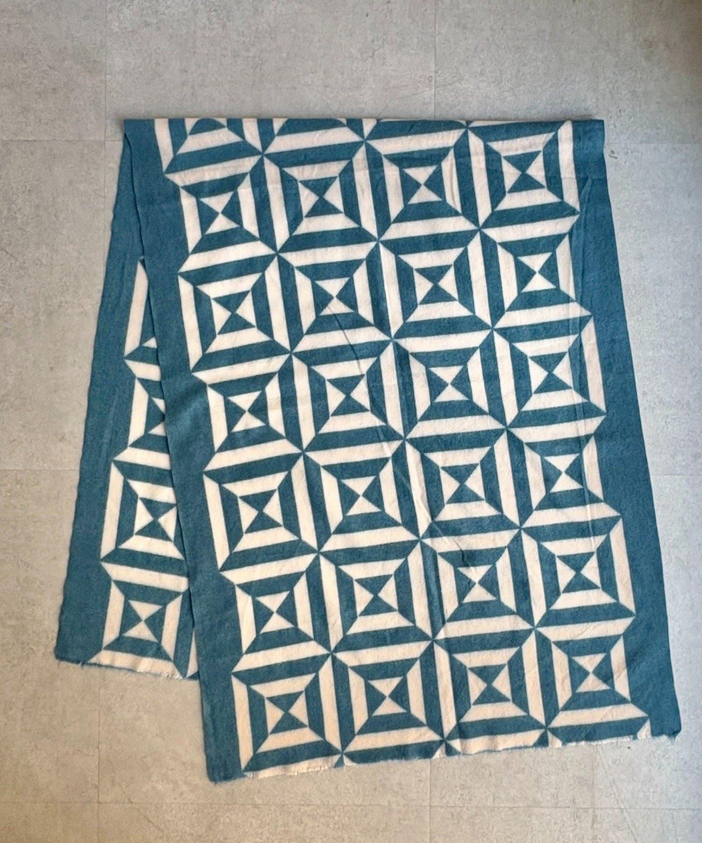 幾何圖案印花圍巾