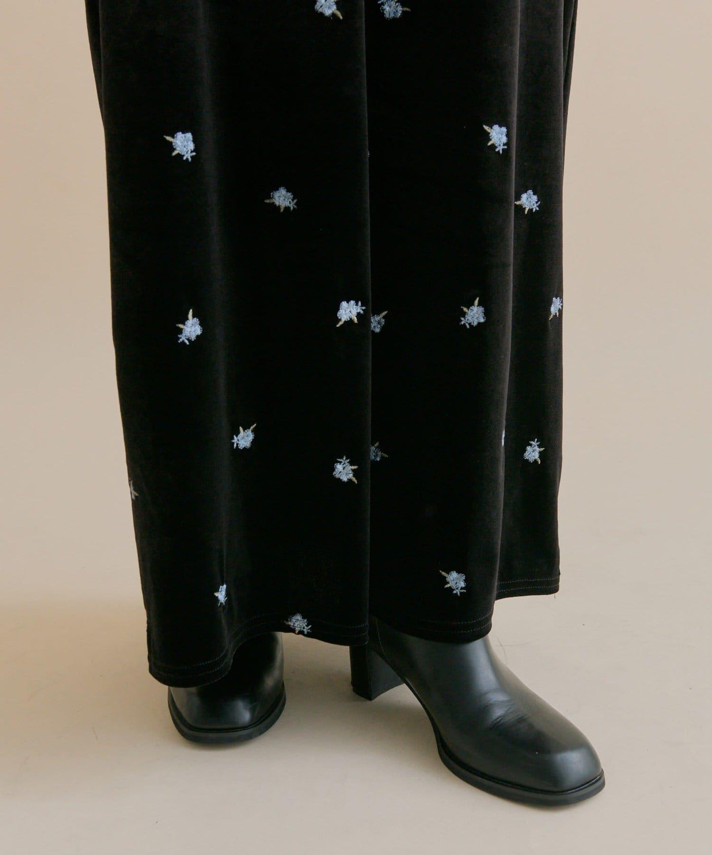 【森川企畫】花卉圖案天鵝絨連衣裙