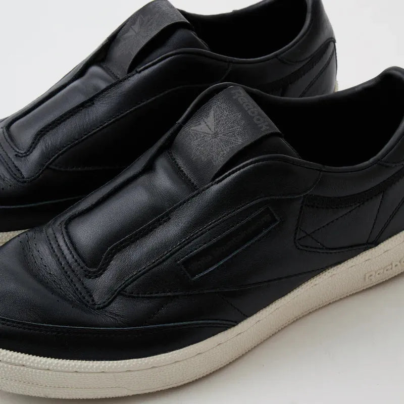 White Mountaineering / WM×Reebok CLUB C VINTAGE SLIP ON 休閒板鞋