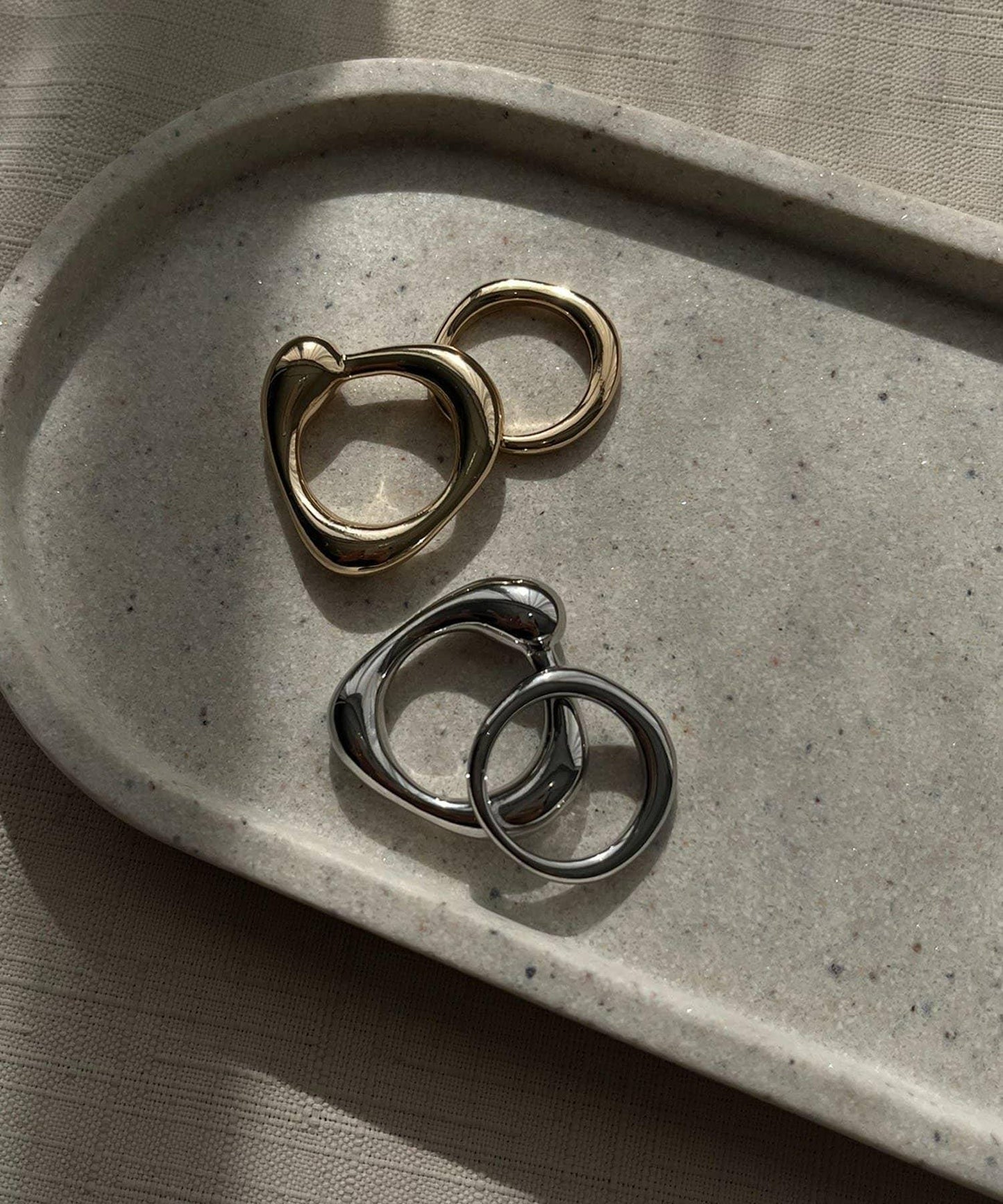 〈GOLDY/ゴールディ〉2件套三角形戒指