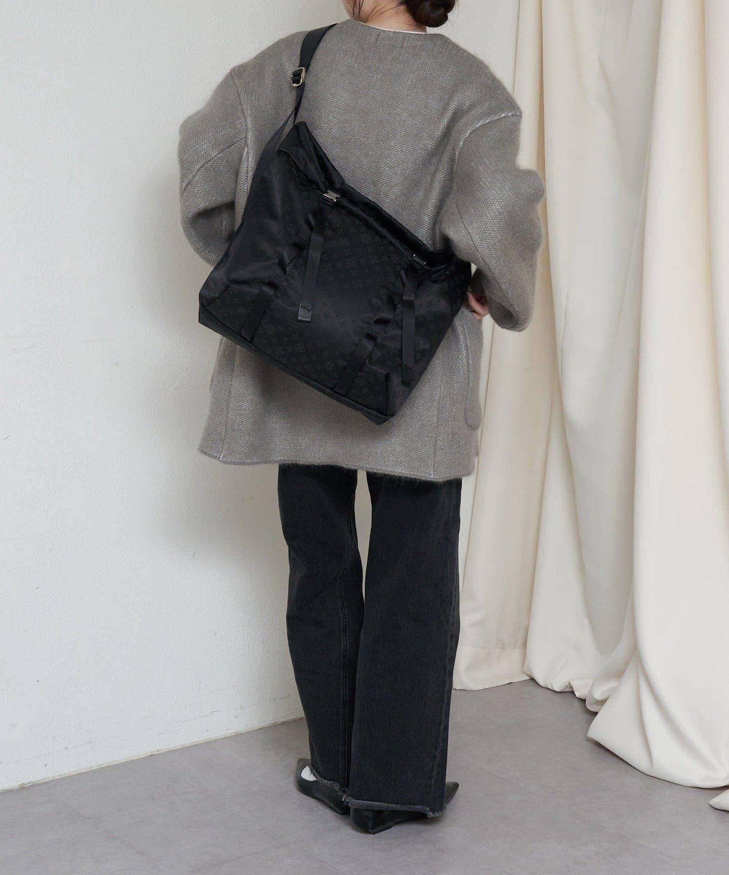 尼龍提花金屬扣單肩包 L