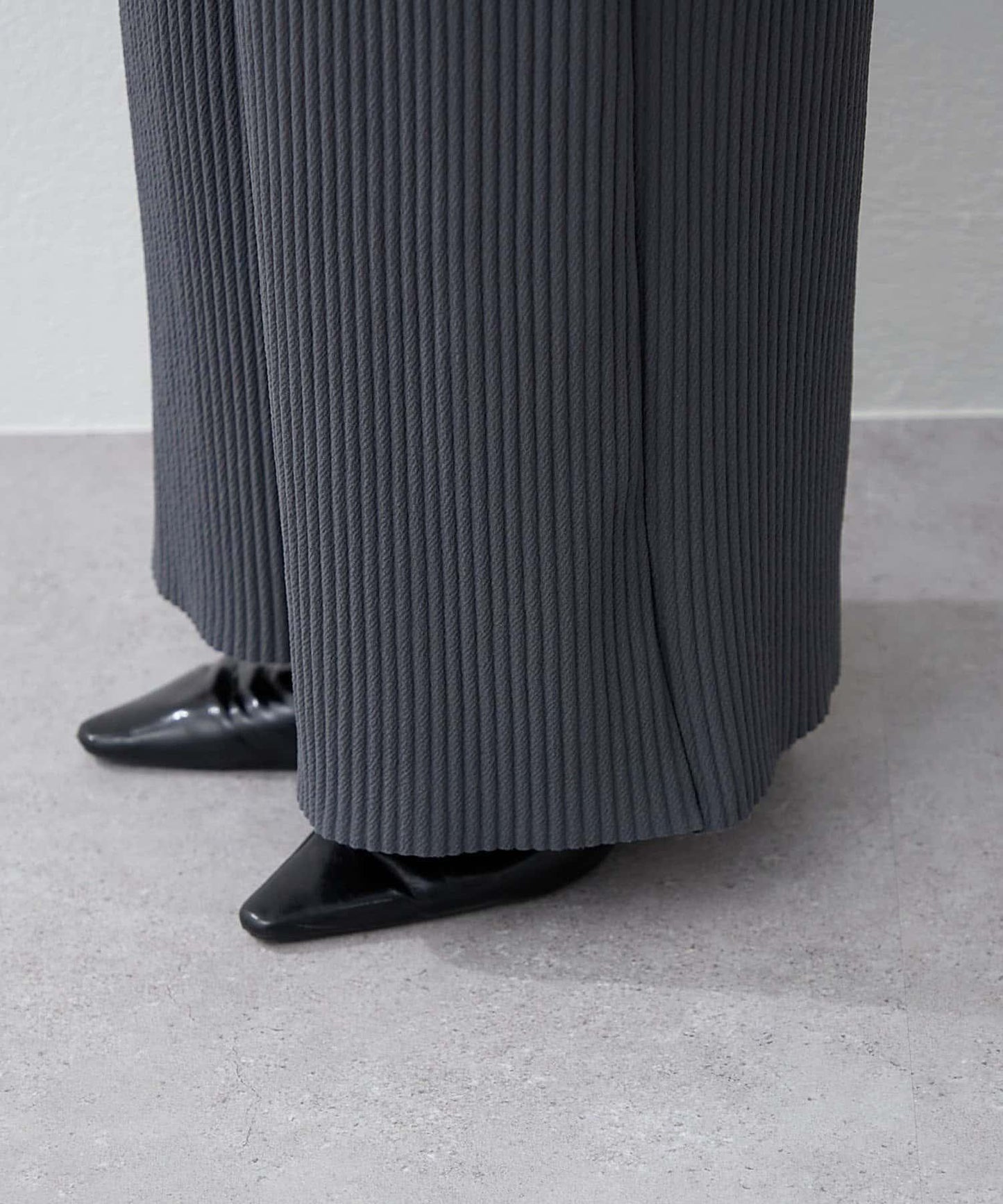 【RMAF】剪裁百褶長褲