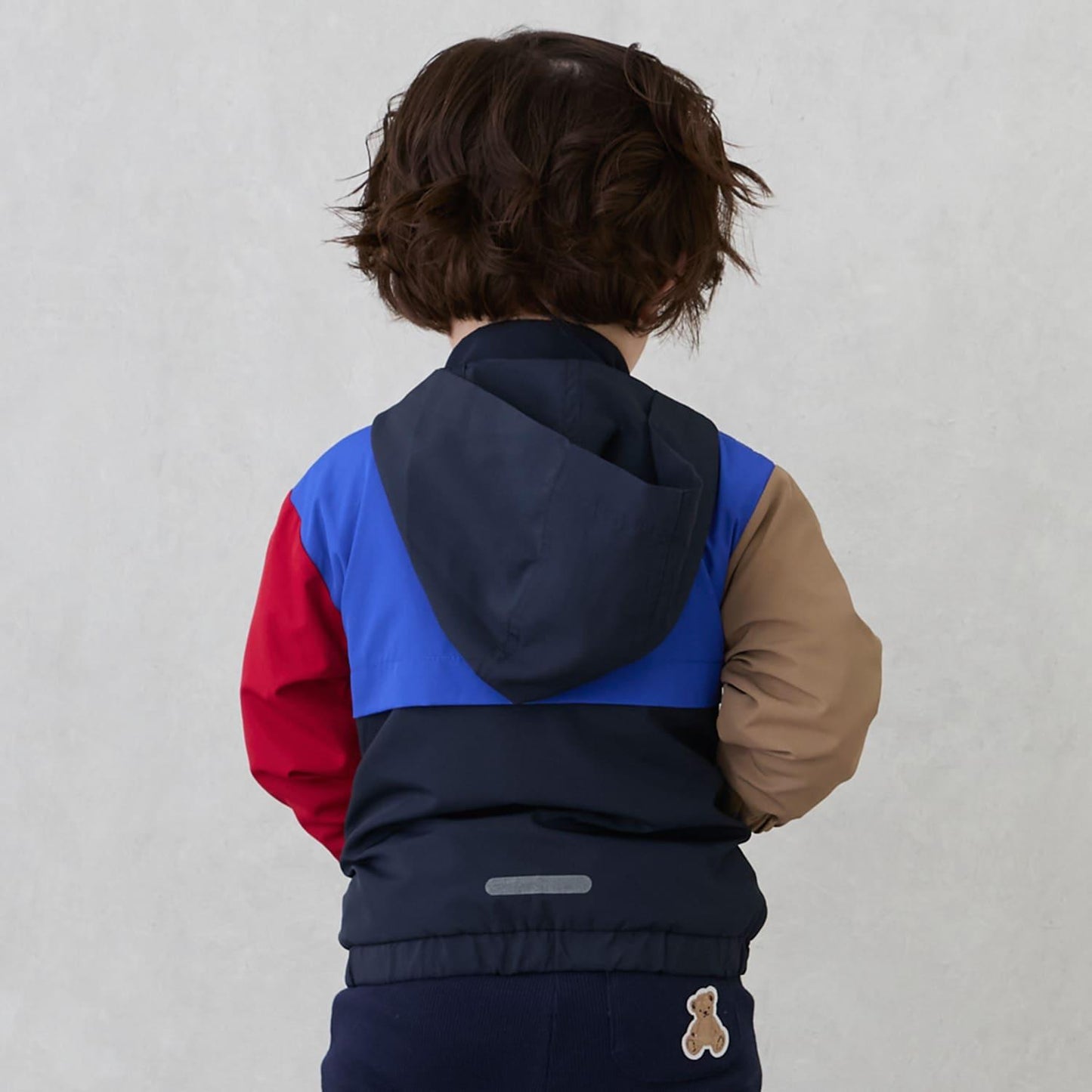 【防潑水加工】拼接款防風外套