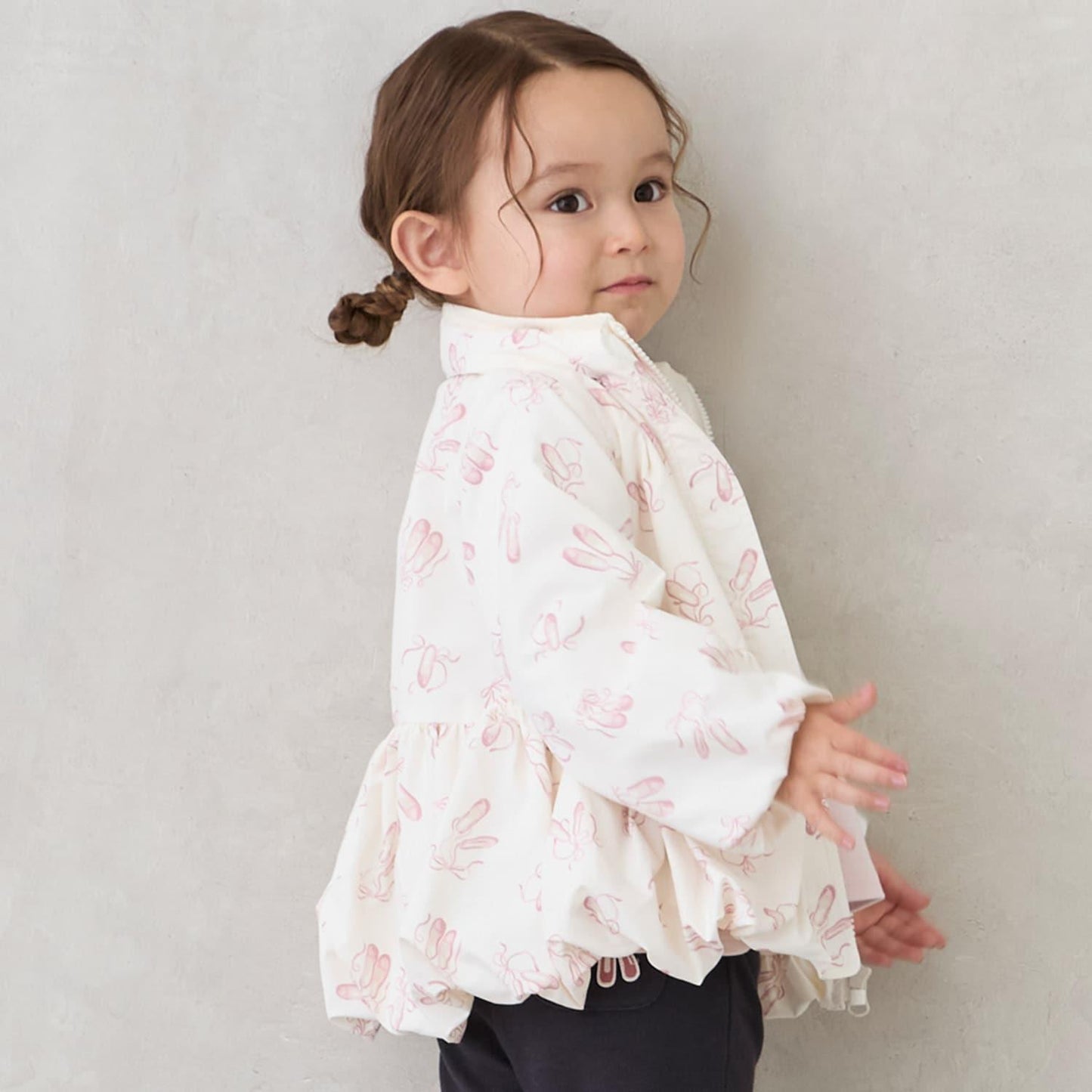 【防潑水處理】荷葉邊短款風衣