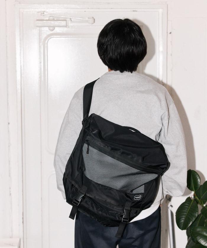 EXPANDER 單肩斜挎包 防潑水