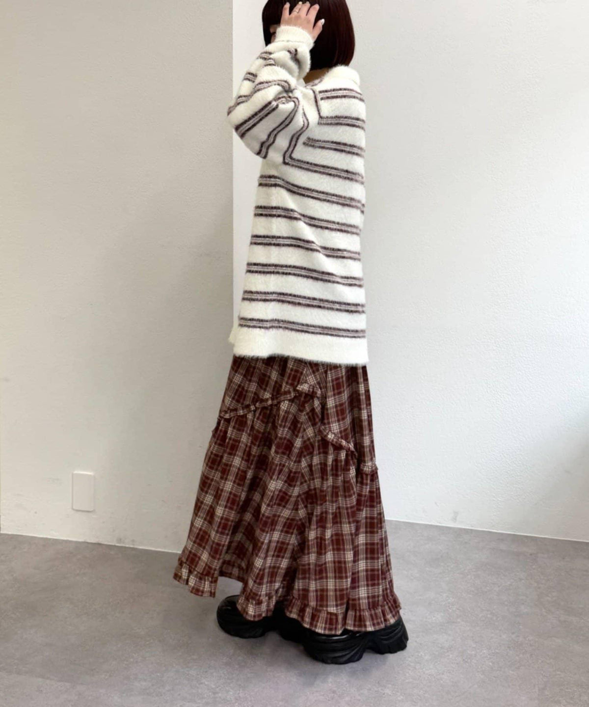 w closet 絨毛邊框翻領針織衫