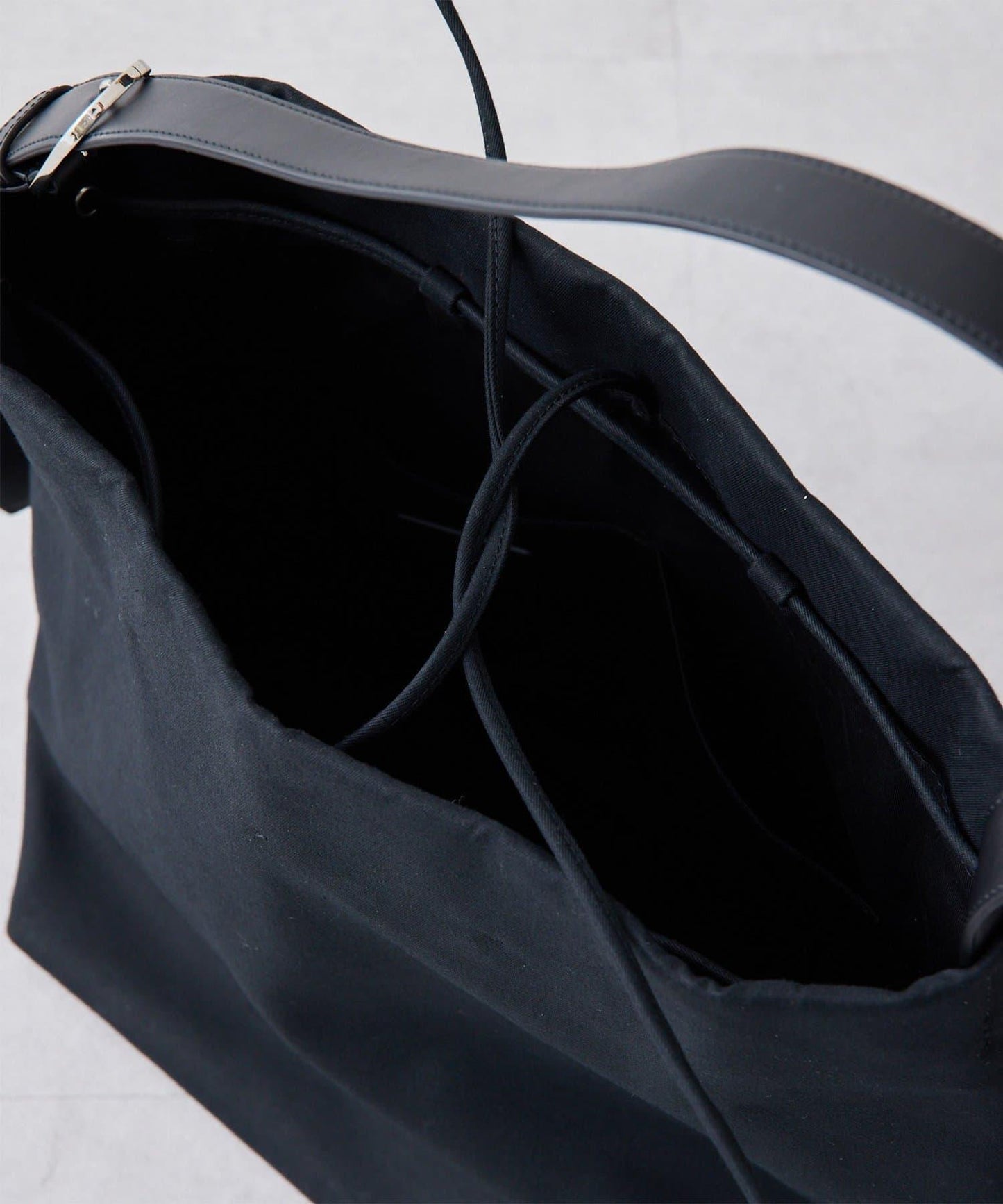 MARY AL TERNA SHOULDER BAG 單肩包