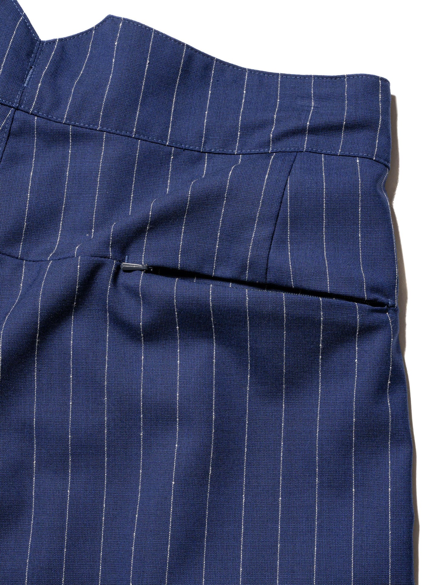 羊毛緞面粉筆條紋 RESEARCHED 3/4 EASY SLACKS 休閒褲