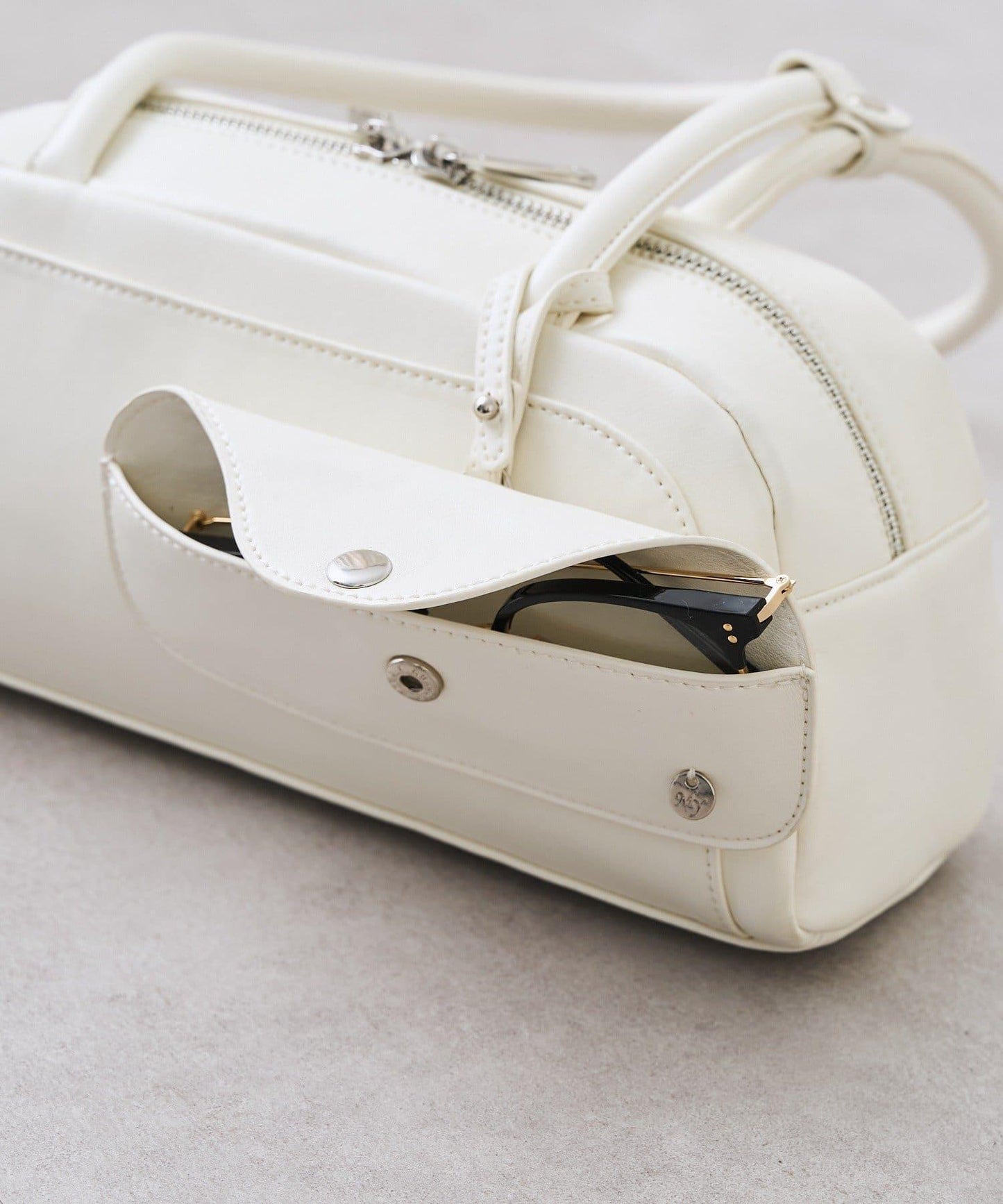 眼鏡掛扣設計圓形BAG 包