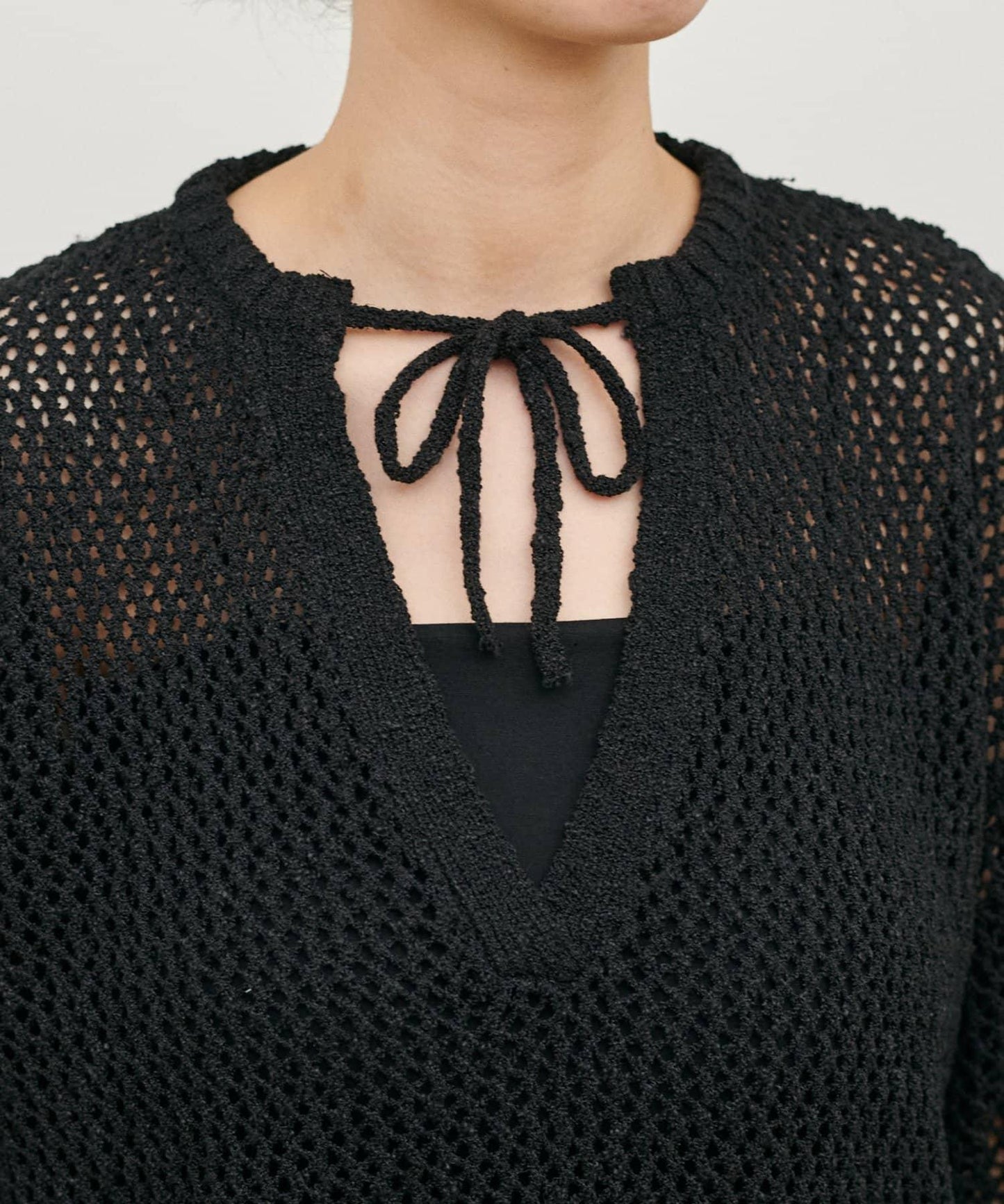 混色網眼鑰匙領套頭上衣