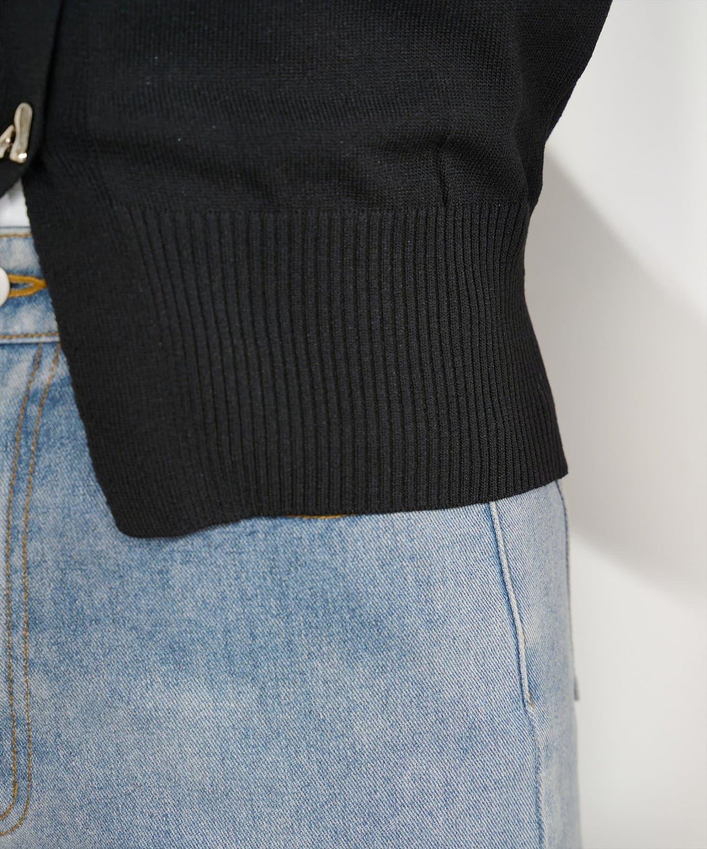 三角紐扣設計 針織開衫