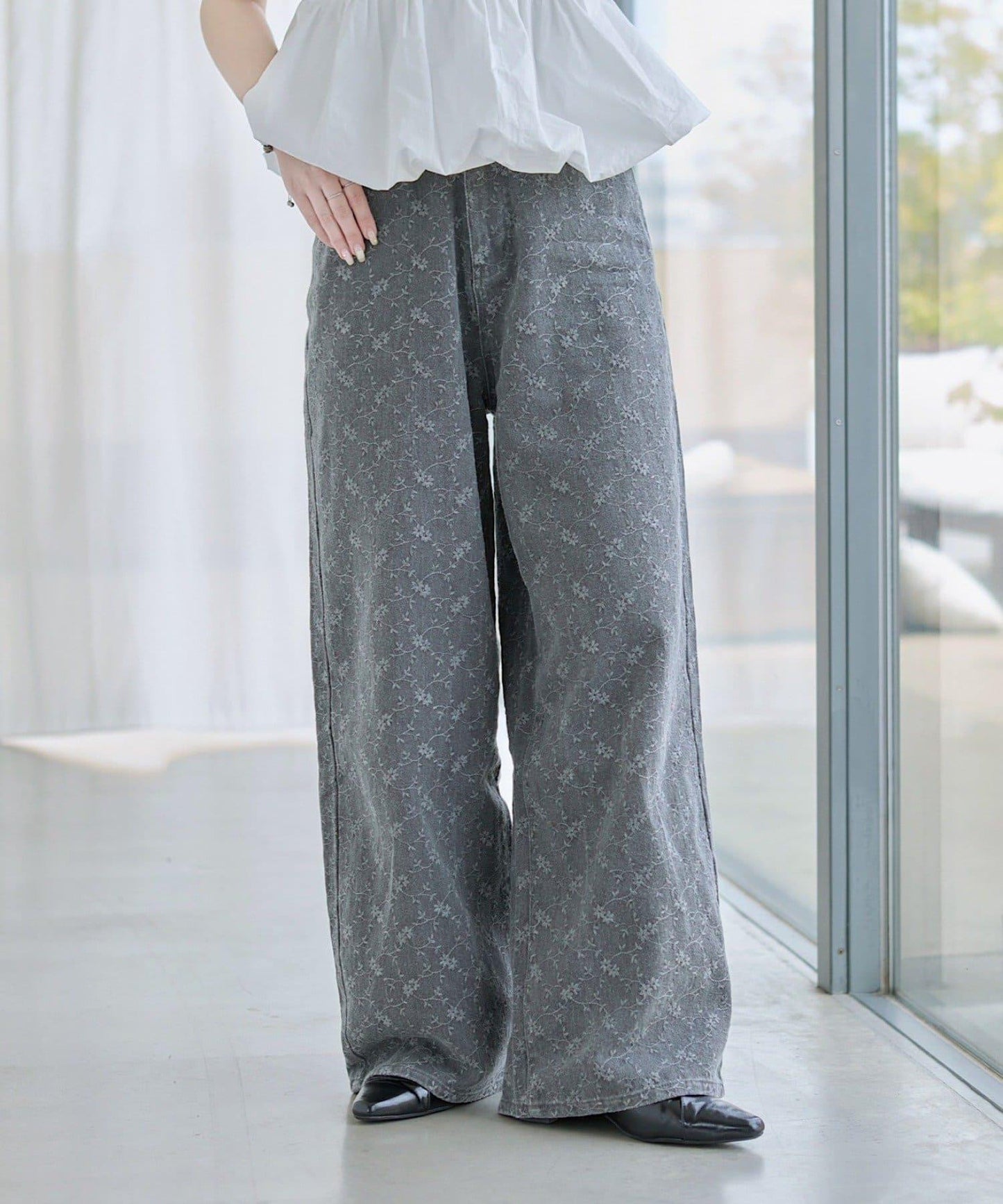 花卉刺繡 闊腿 牛仔褲