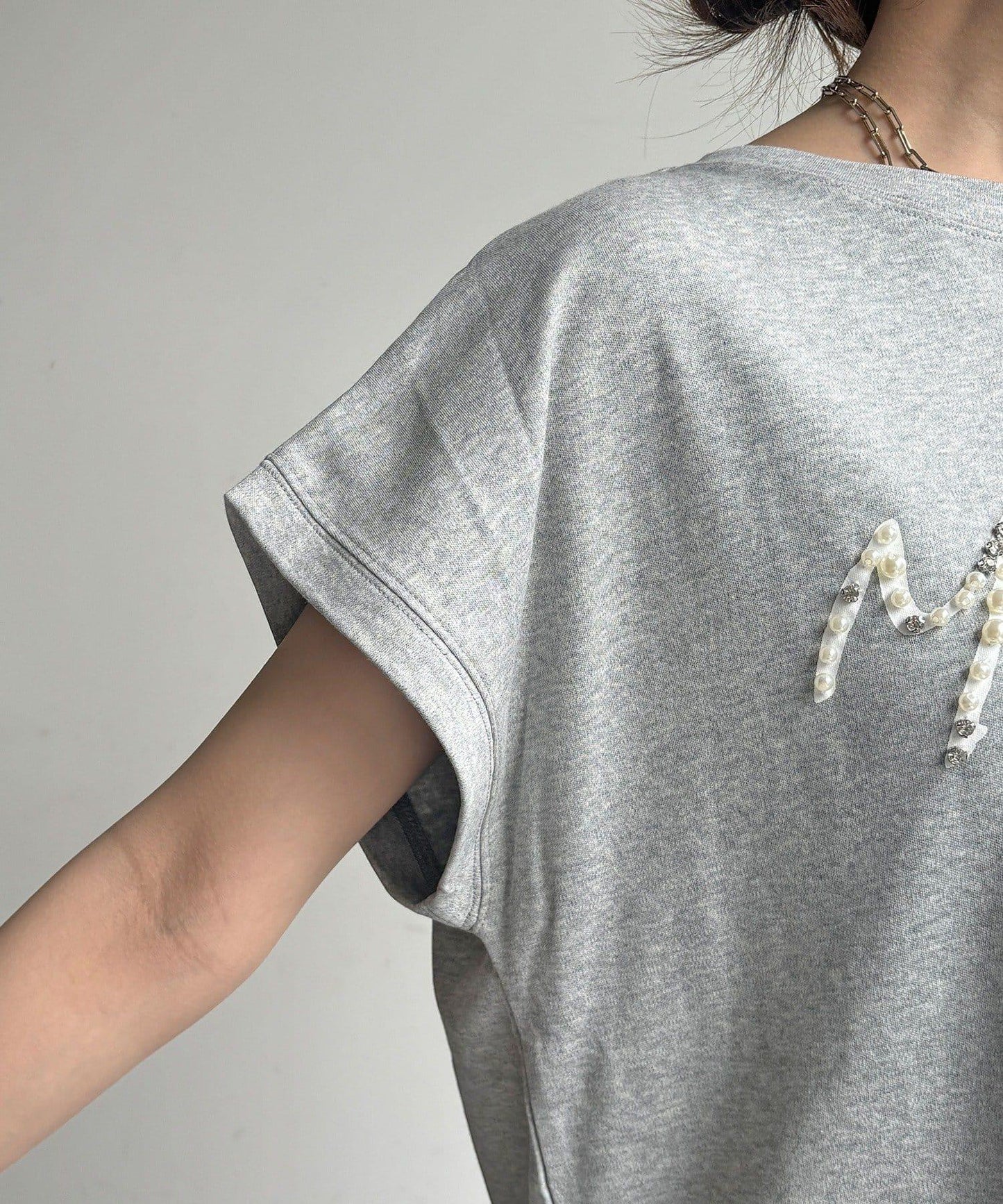 珠飾Logo TEE